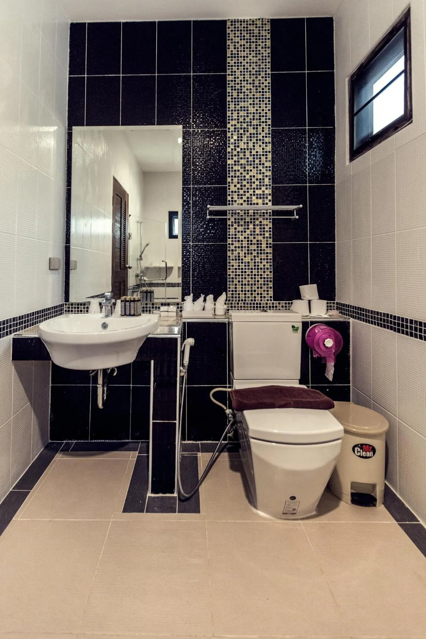 Toilet in Buraphat Resort