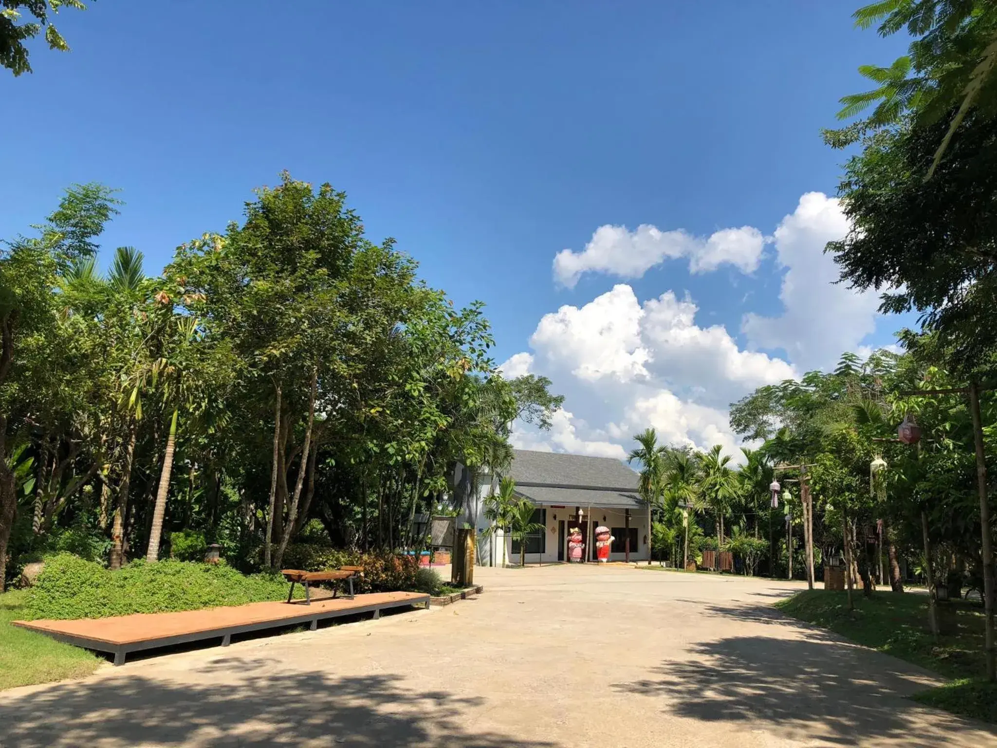 Facade/entrance in Buraphat Resort Facade/entrance in Buraphat Resort