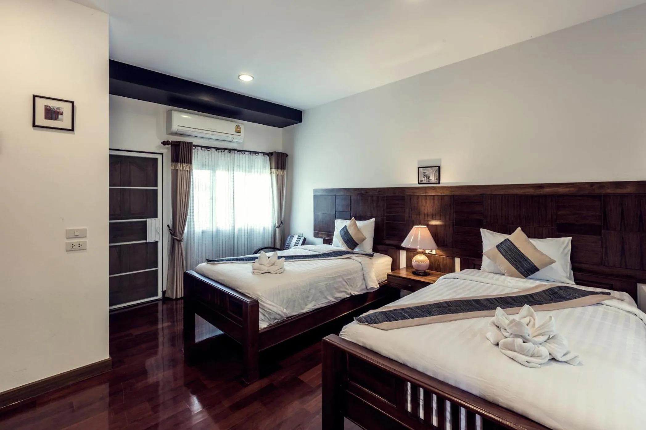 Photo of the whole room, Bed in Buraphat Resort