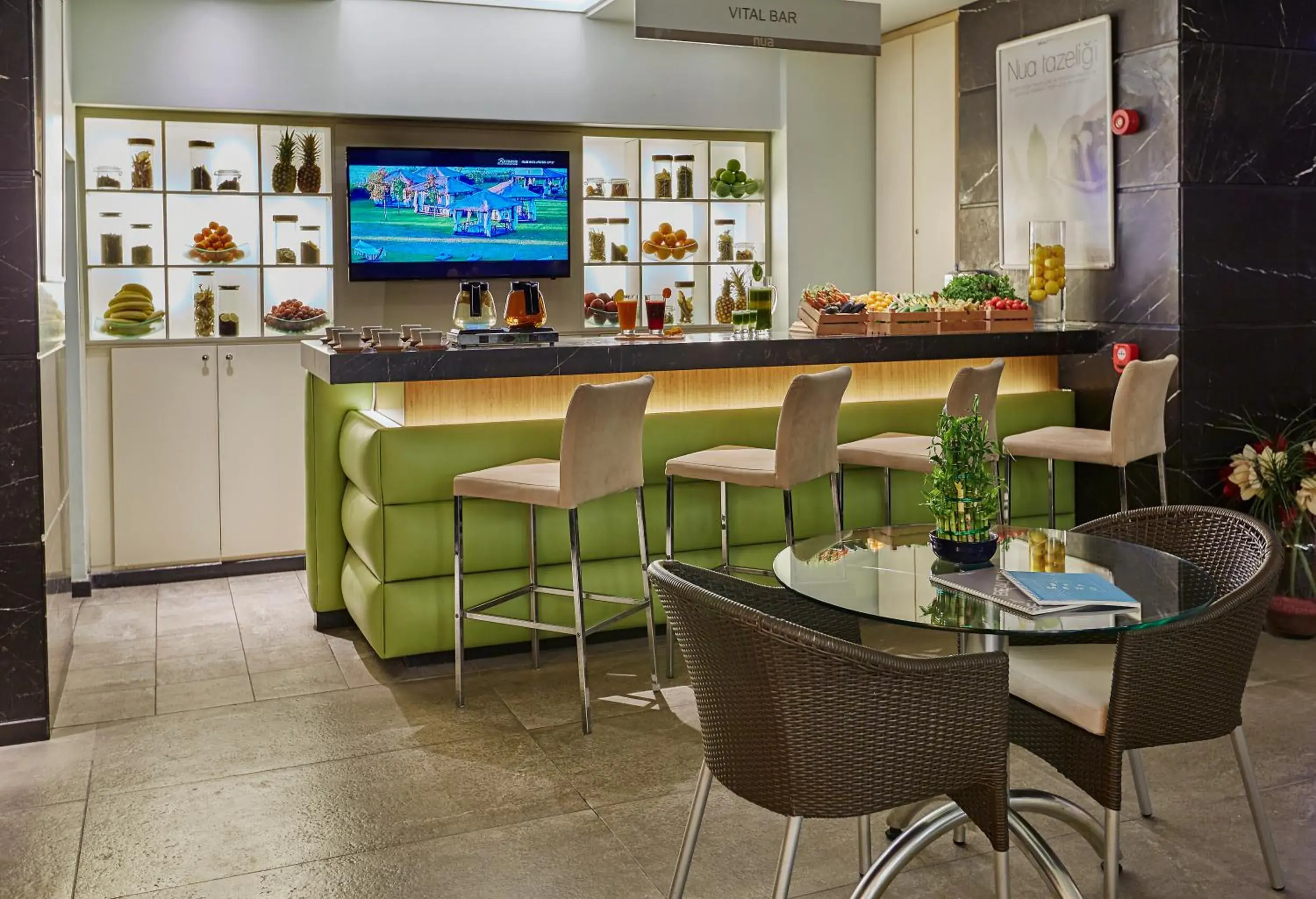 Lounge or bar in Richmond Nua Wellness Spa - Adult Only Lounge or bar in Richmond Nua Wellness Spa - Adult Only