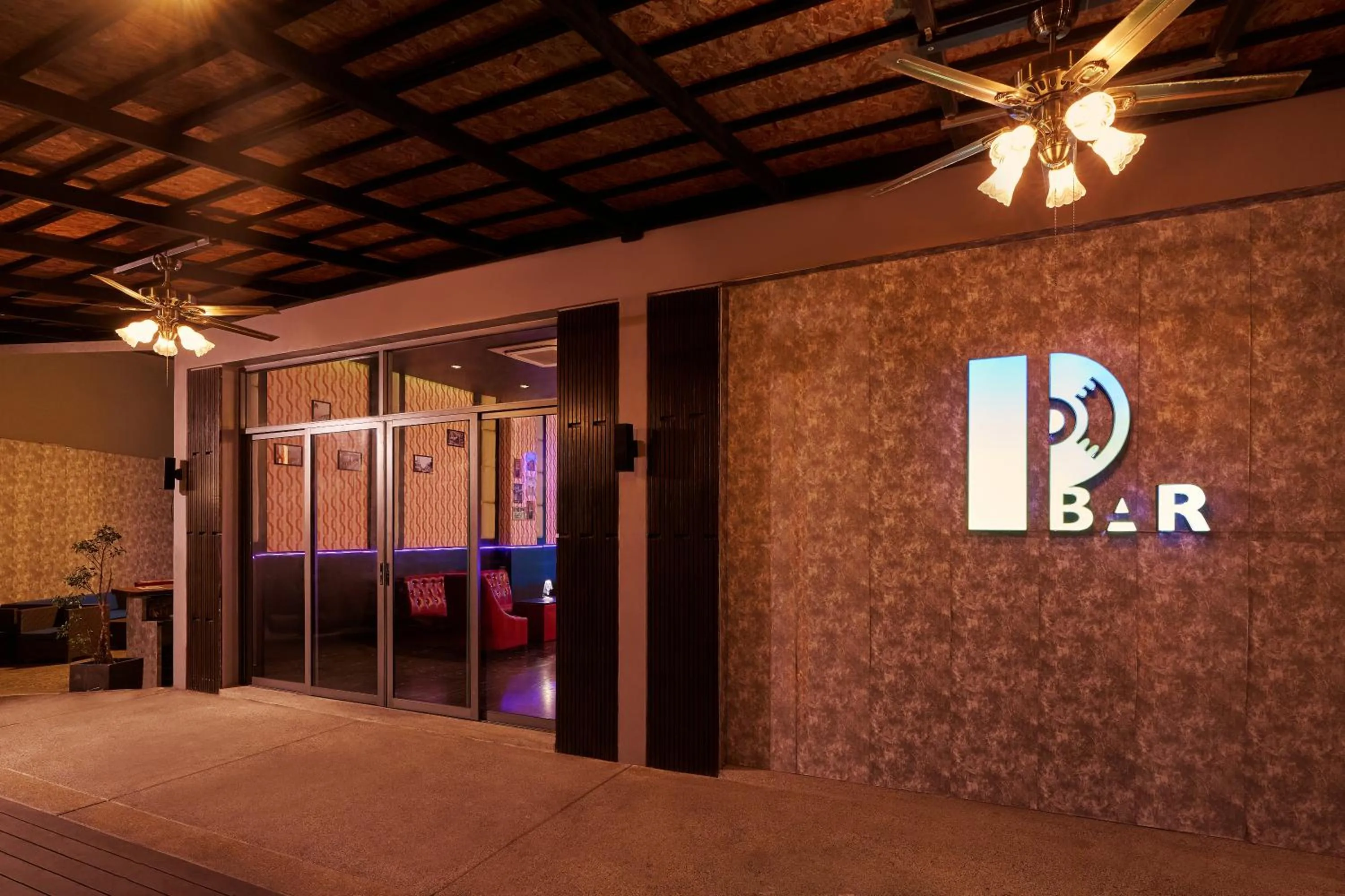 Lounge or bar in Patong Bay Hill