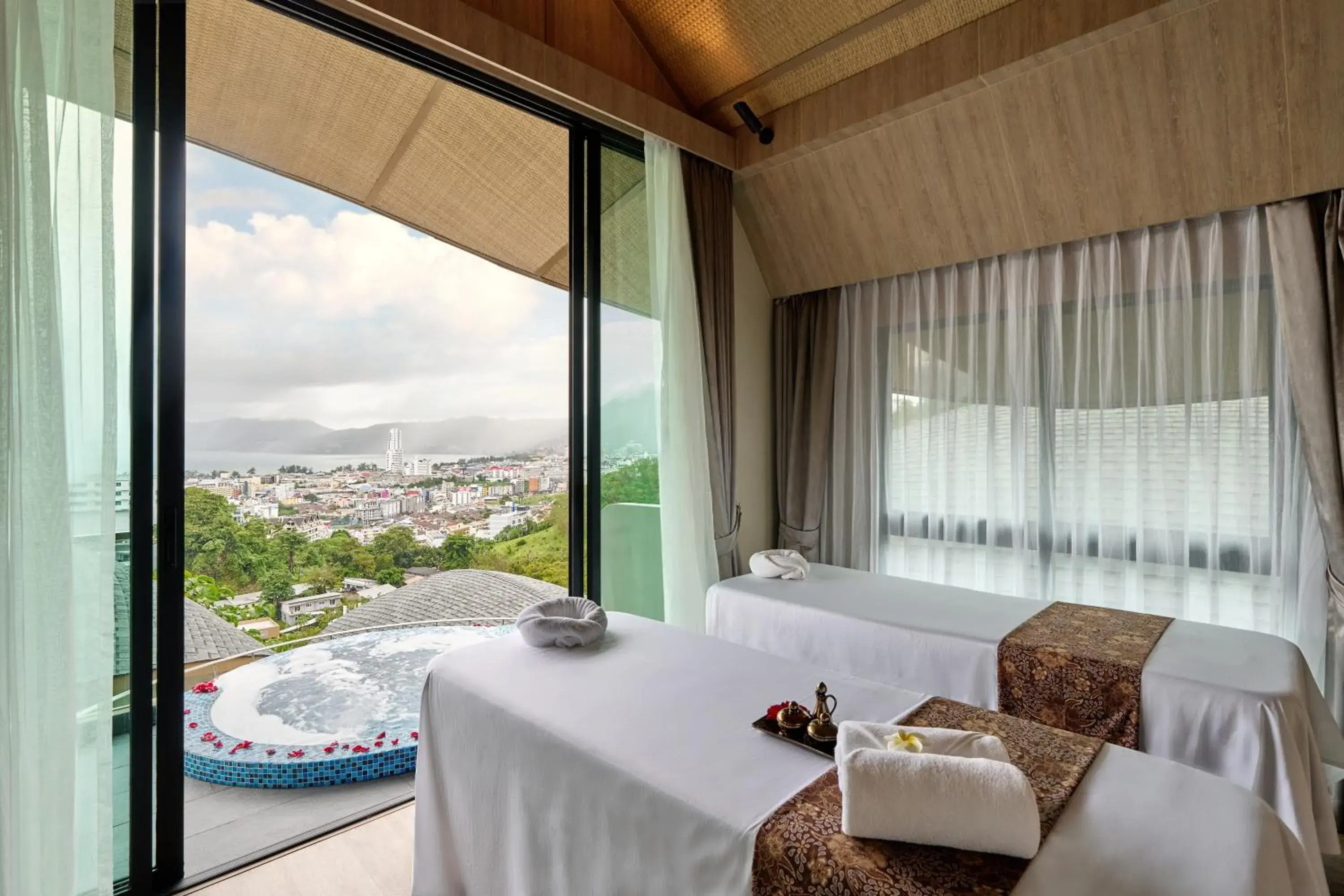 Spa and wellness centre/facilities, Bed in Patong Bay Hill Spa and wellness centre/facilities, Bed in Patong Bay Hill