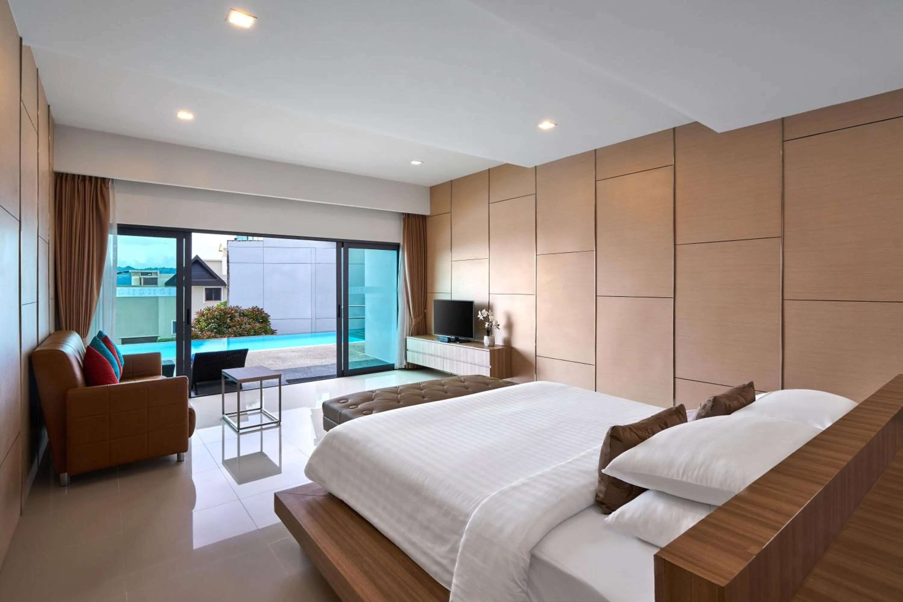 Bedroom, Bed in Patong Bay Hill