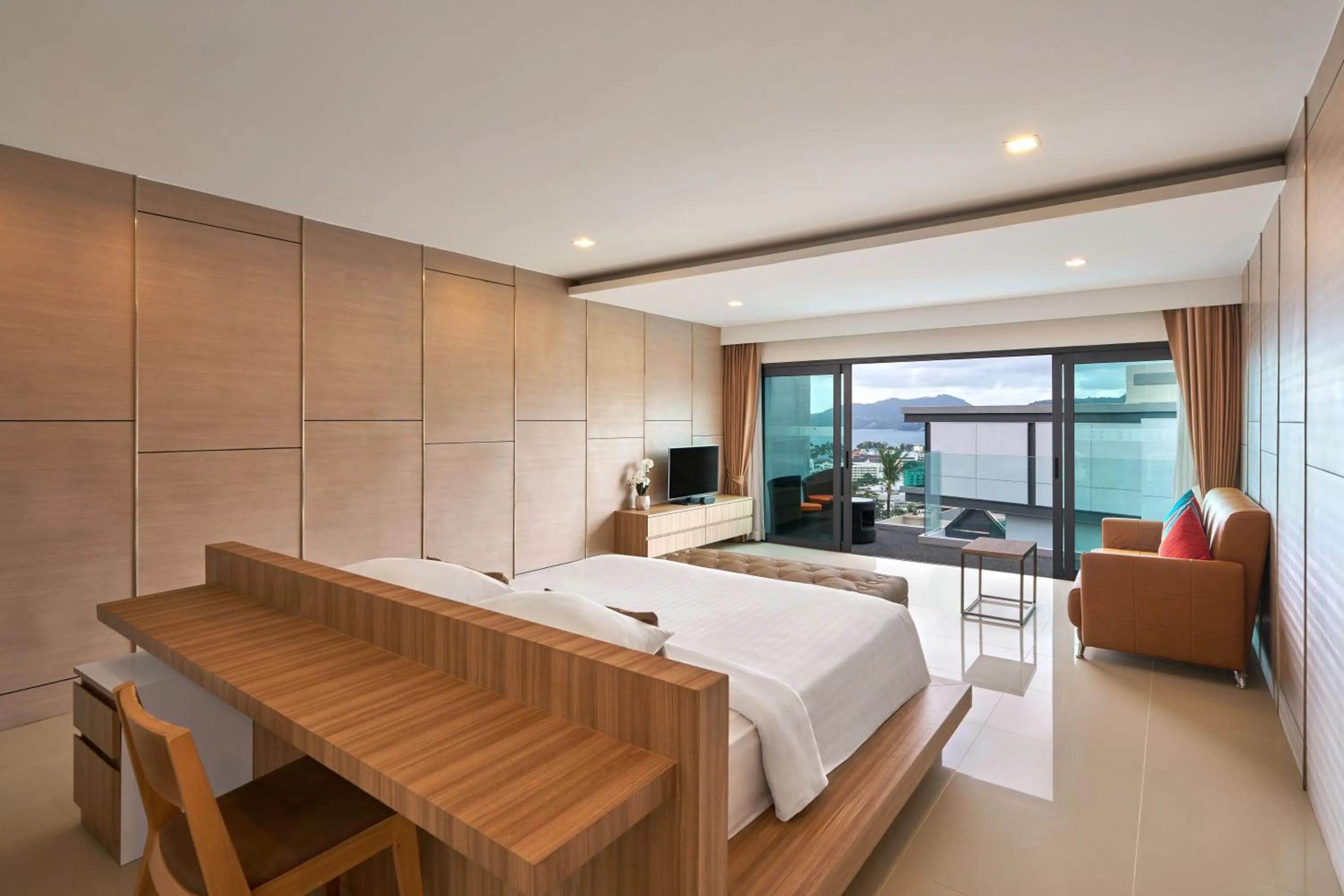 TV and multimedia in Patong Bay Hill