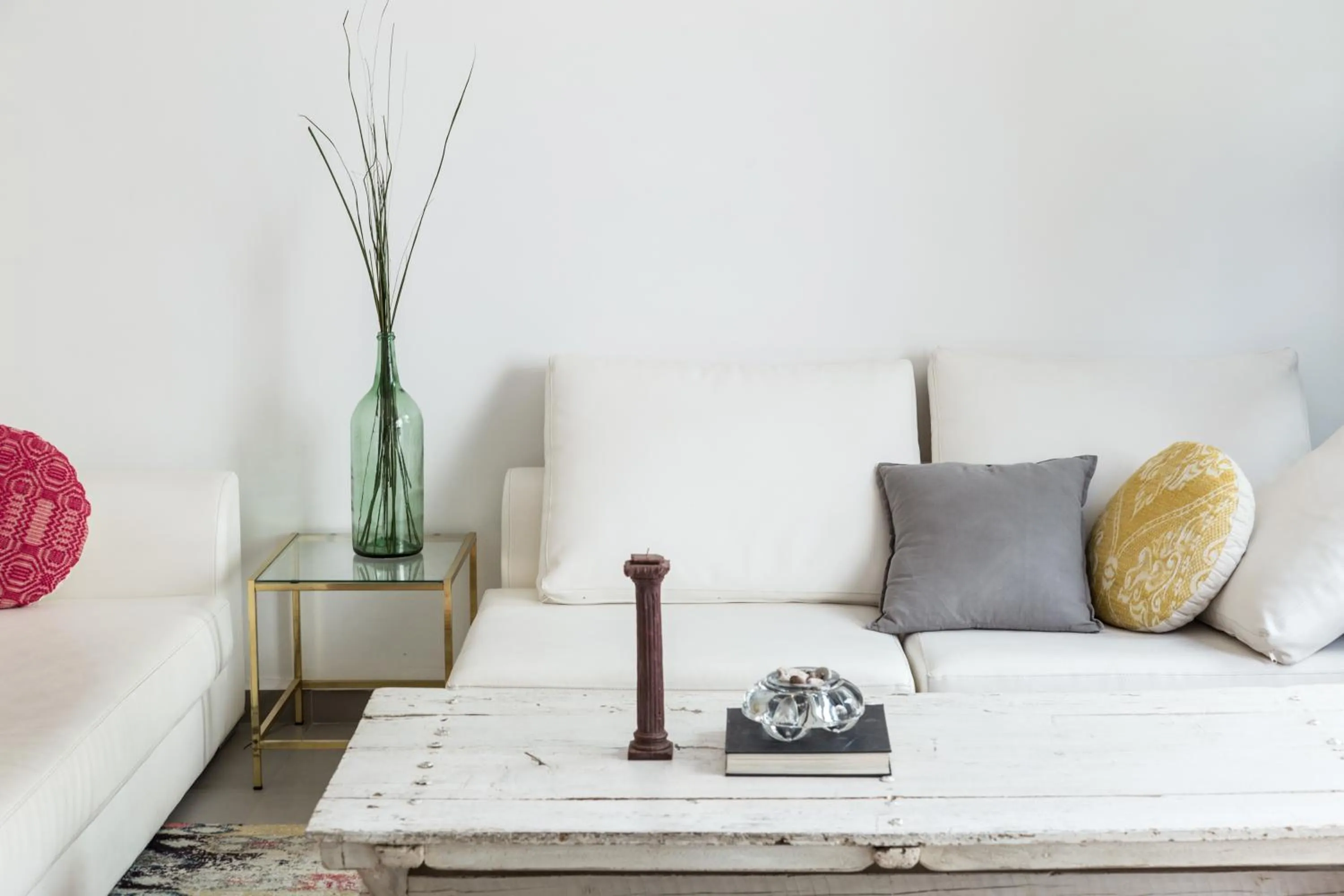 Living room, Bed in Concierge Monastiraki