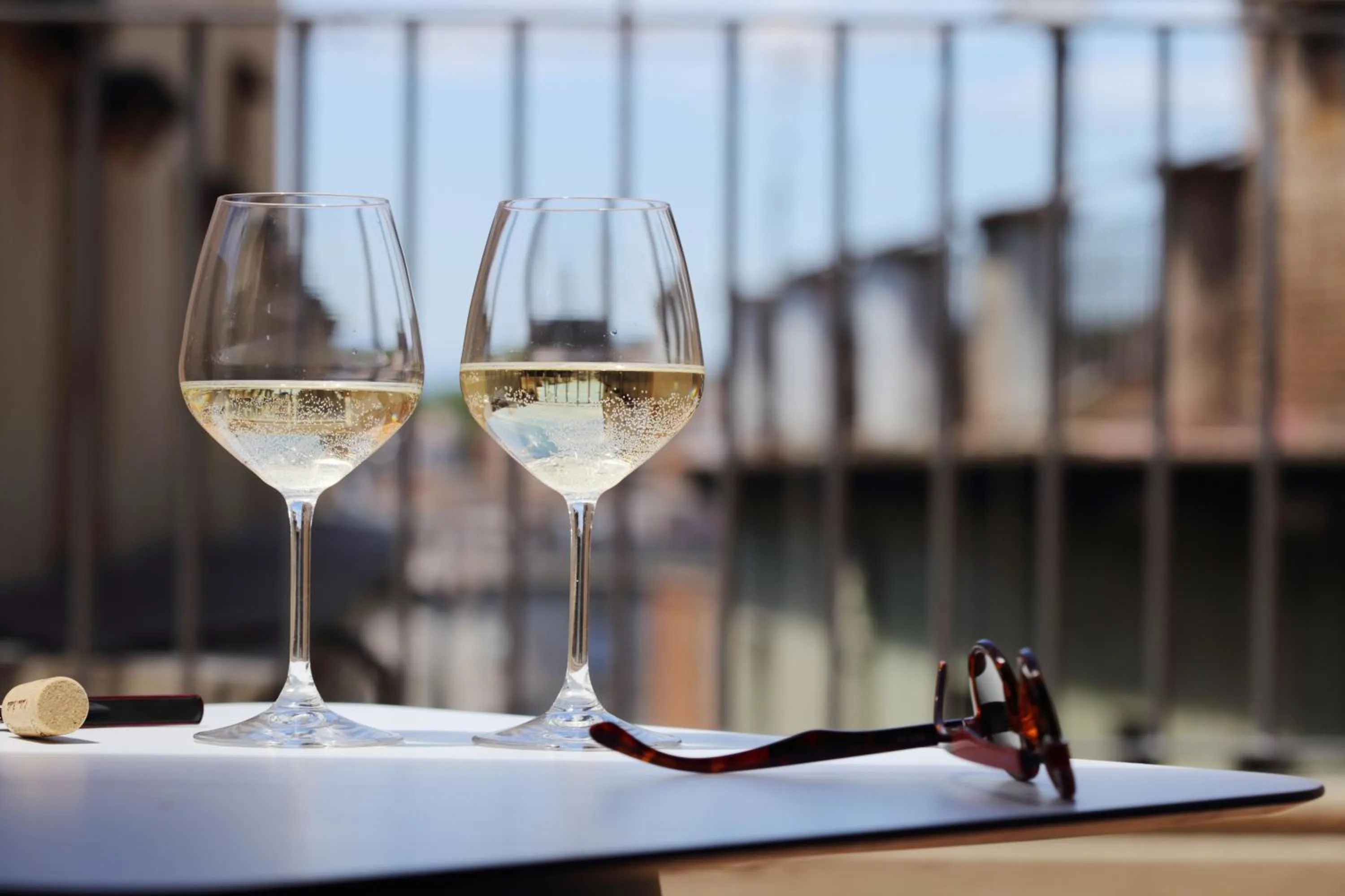 Alcoholic drinks in Apartaments Plaça Del Vi