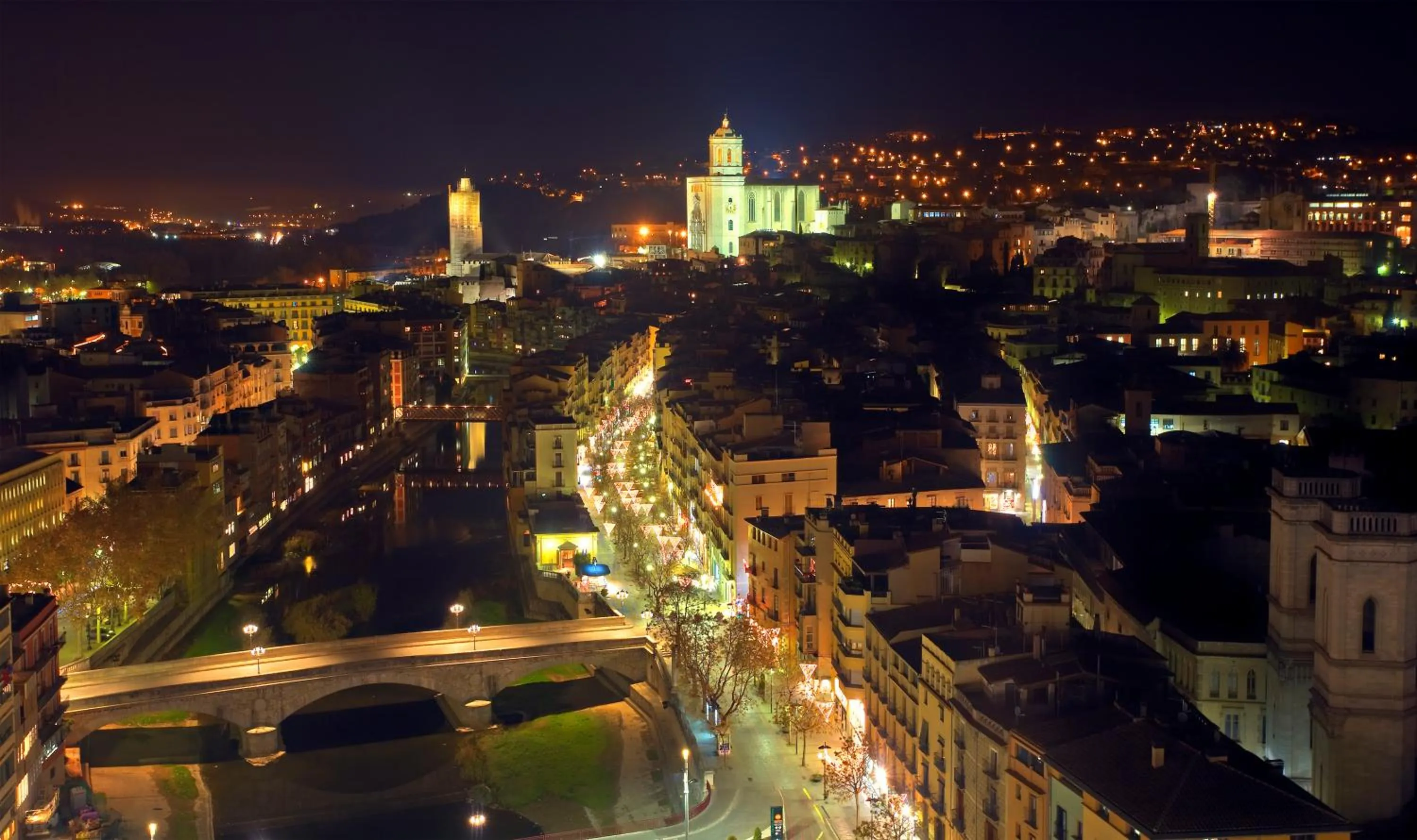City view in Apartaments Plaça Del Vi