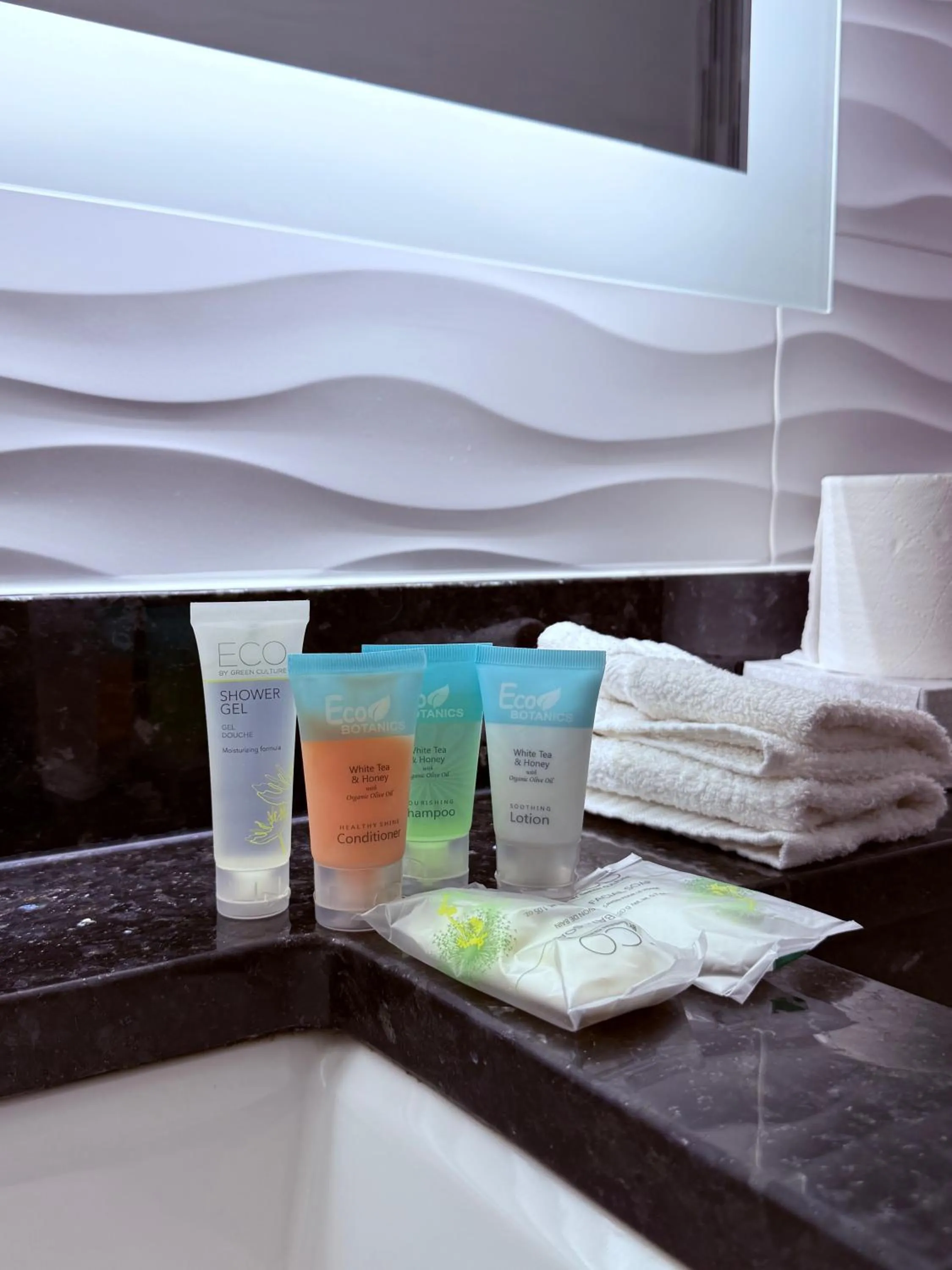 Umbrella Hotel Bronx