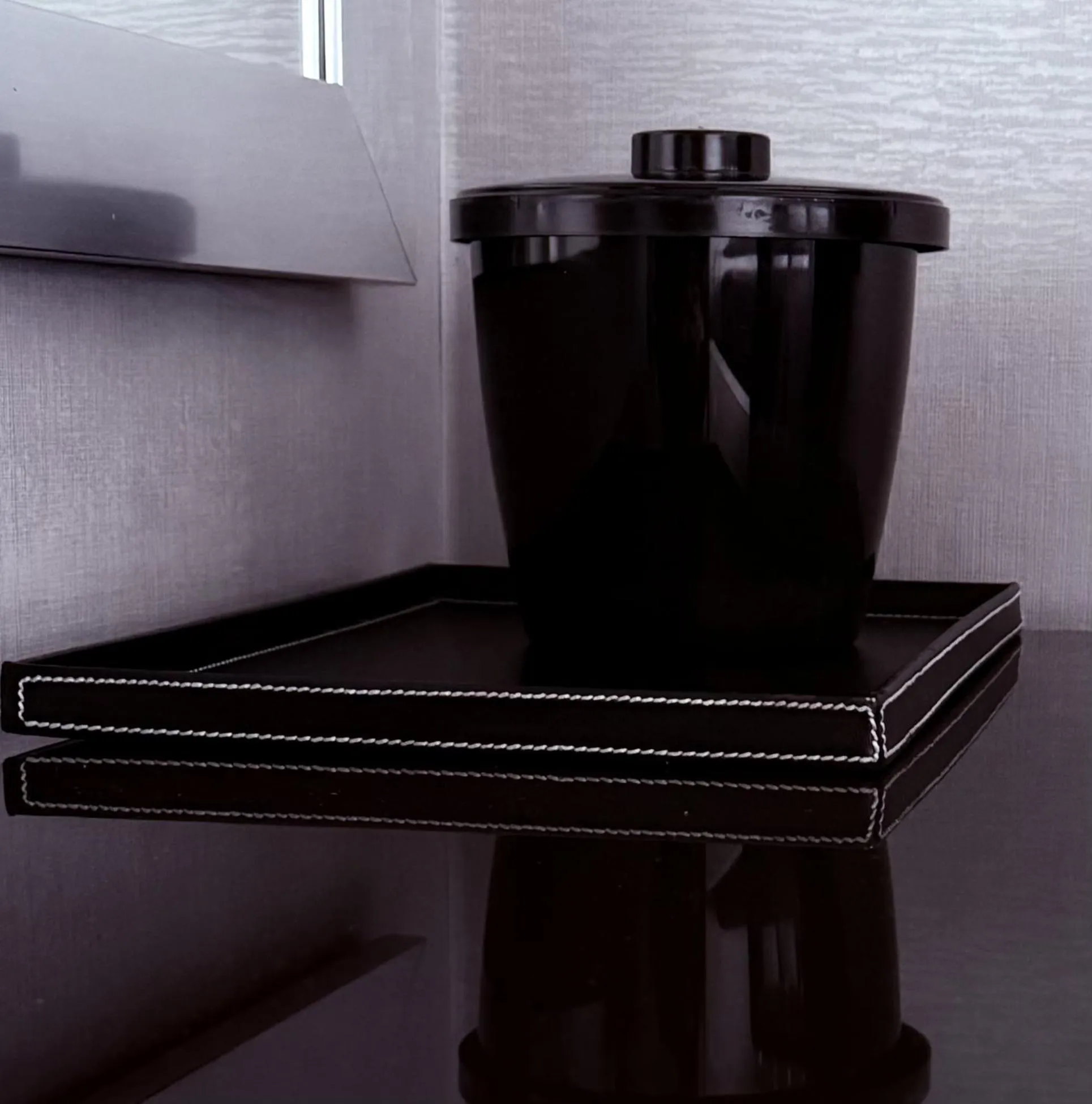 Umbrella Hotel Bronx