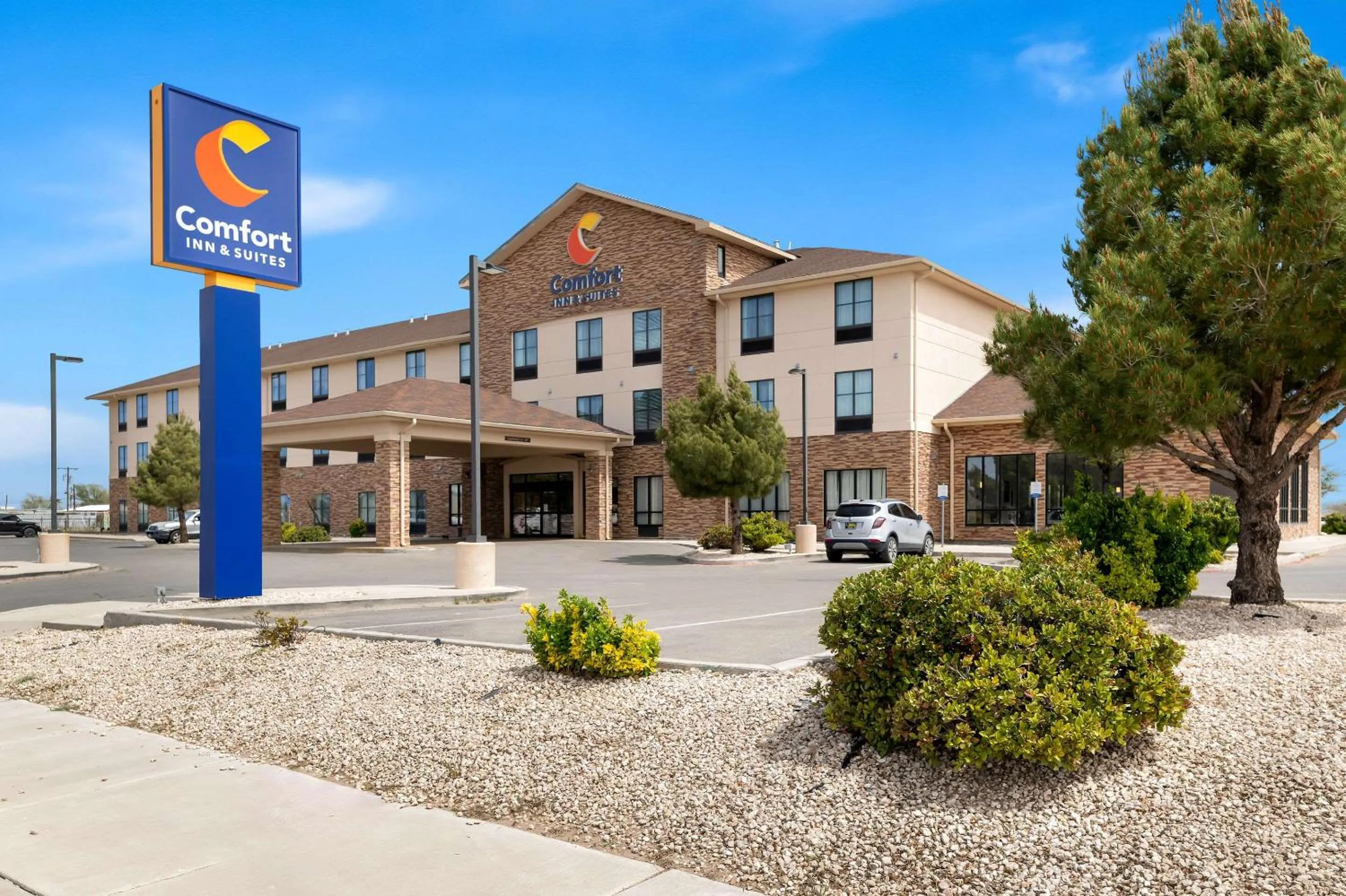 Property building in Comfort Inn & Suites Lovington