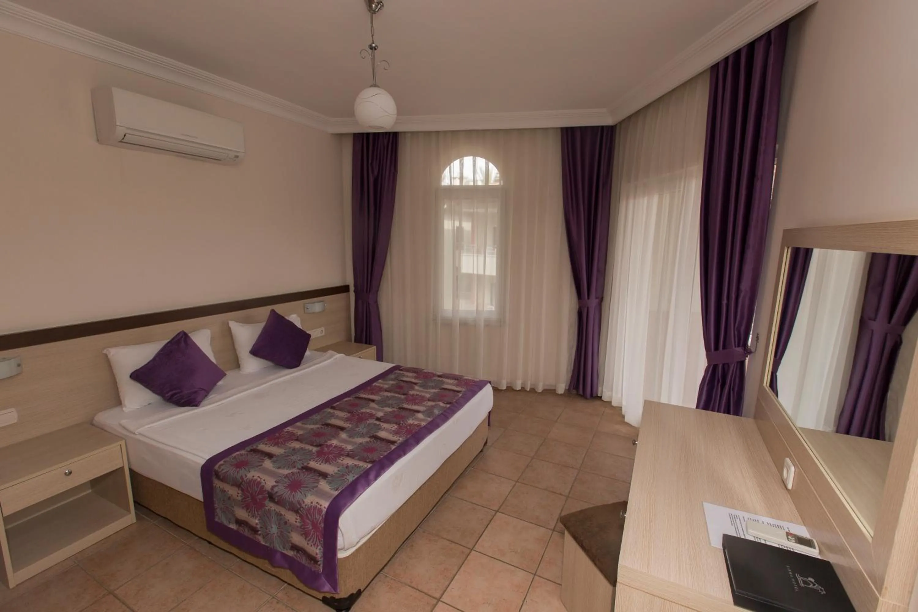 Bedroom, Bed in Sırma Hotel - All Inclusive