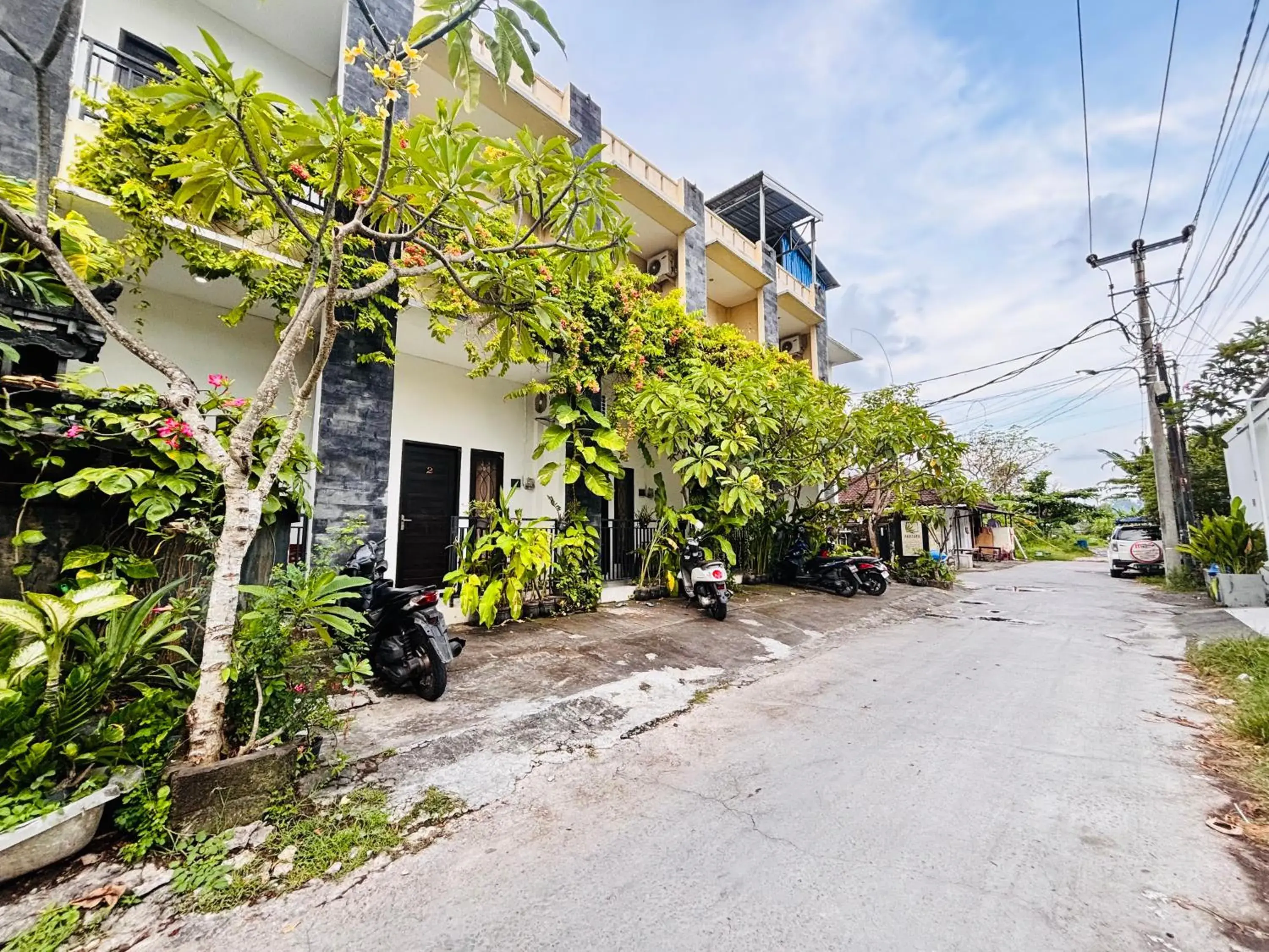 Property building in Akatara Stay Property building in Akatara Stay