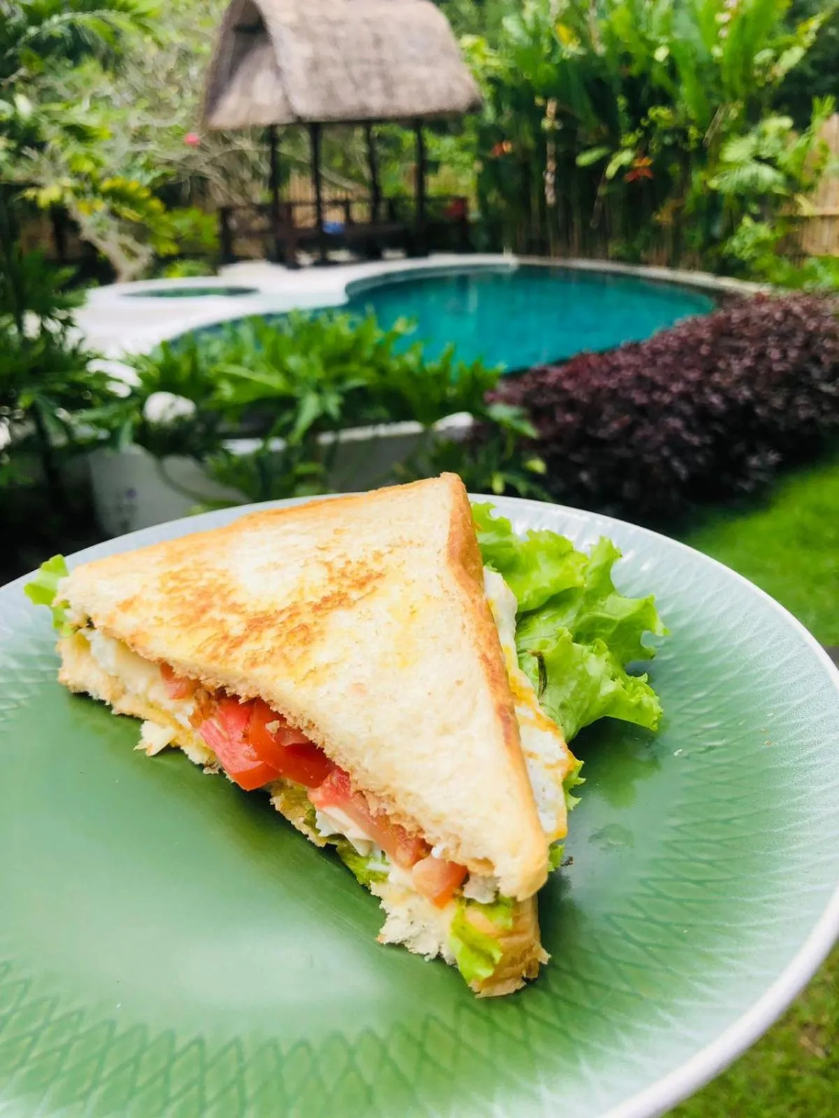 Restaurant/places to eat in Lullaby Bungalows