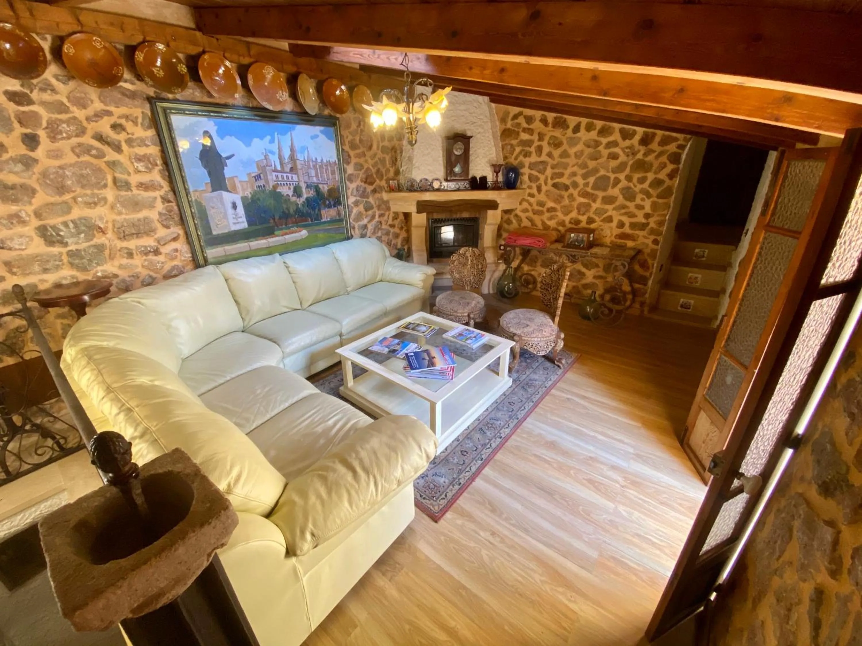 Communal lounge/ TV room in Finca Ses Fontanelles