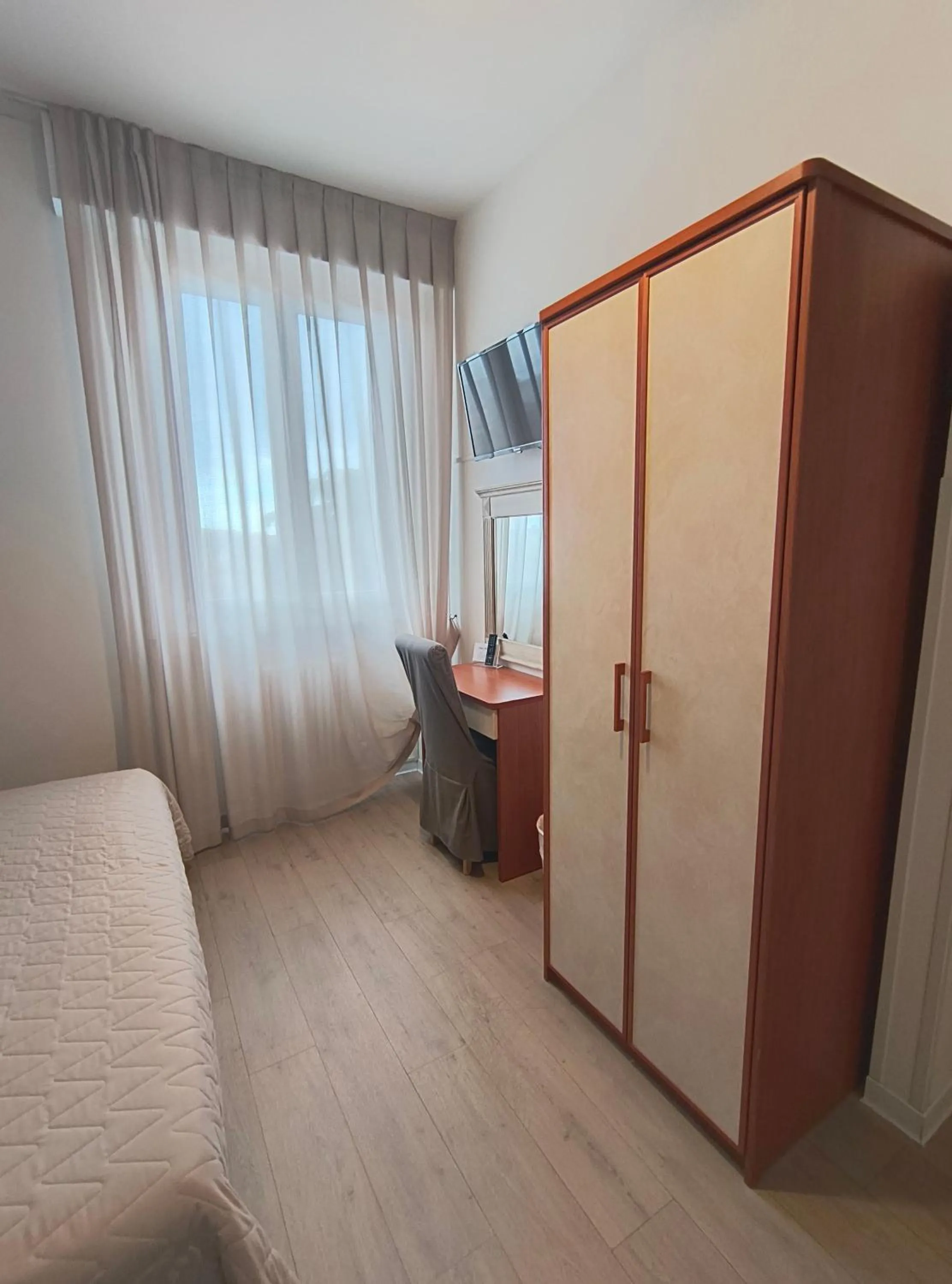 Bedroom, Bed in Hotel Marta