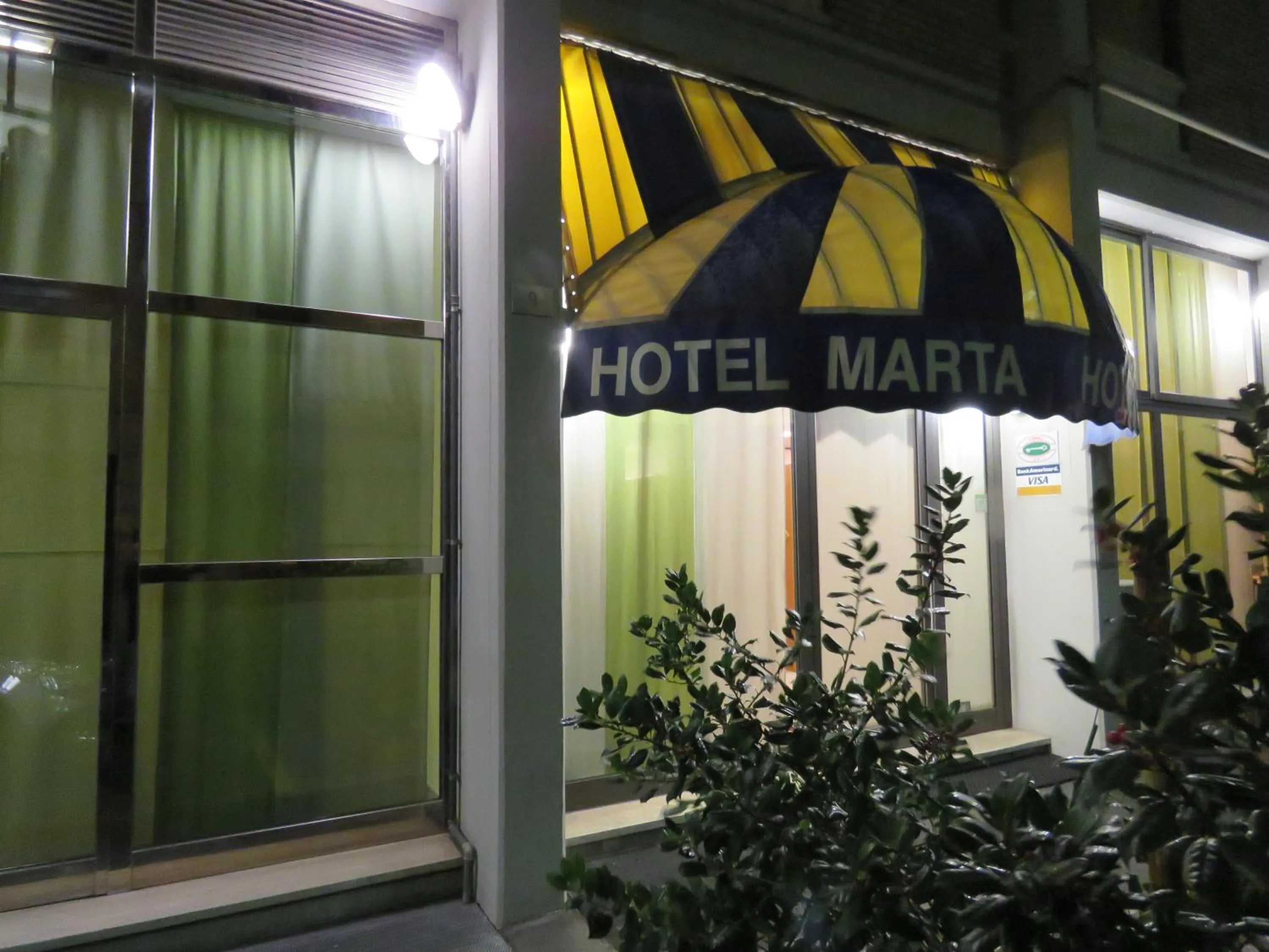 Facade/entrance in Hotel Marta