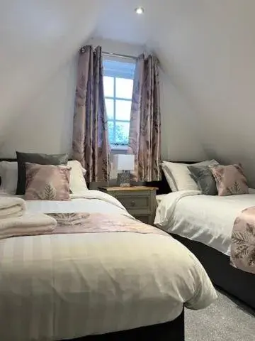 Bedroom, Bed in The Harvard Inn Bedroom, Bed in The Harvard Inn