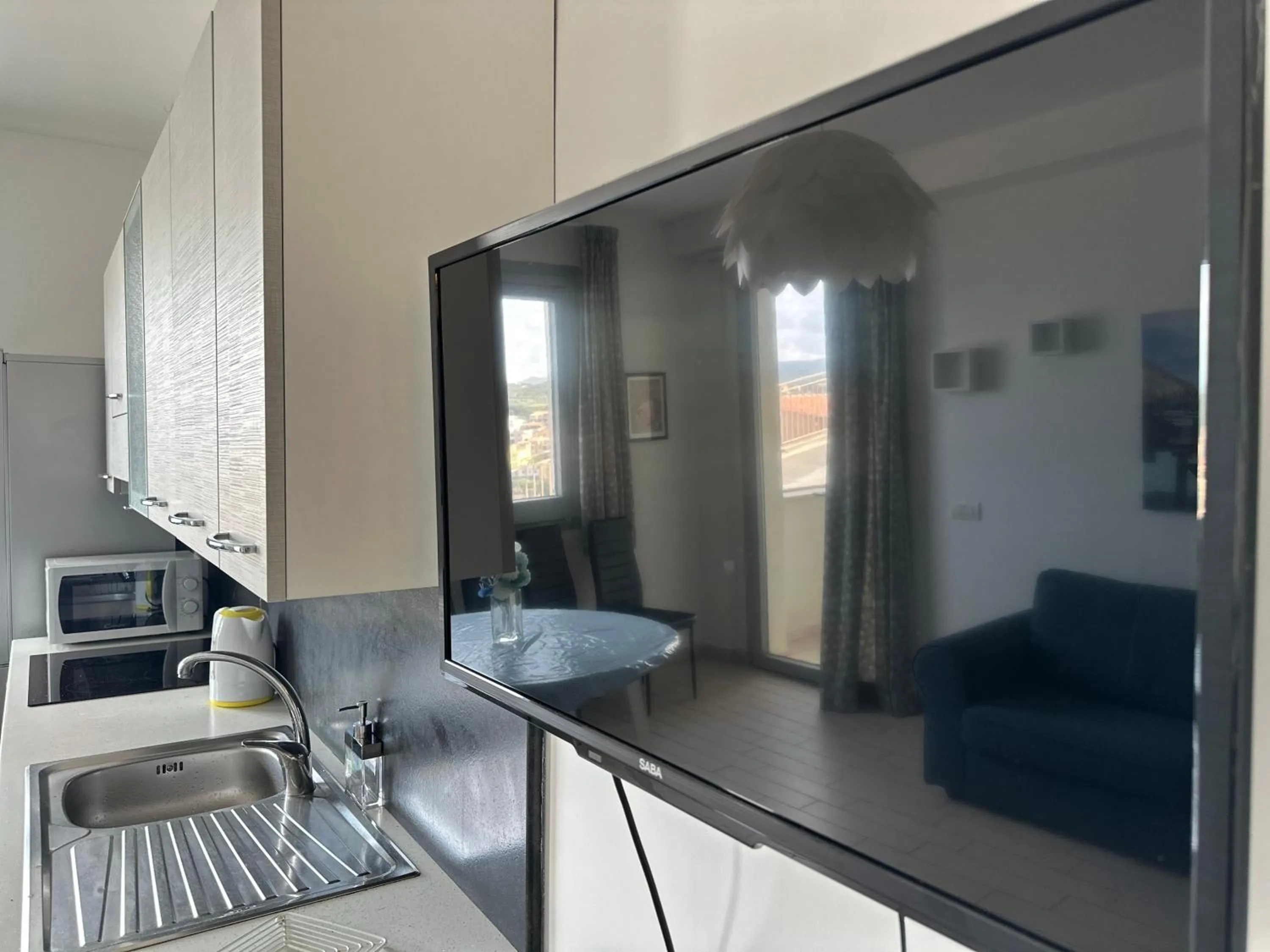 TV and multimedia in Residenza Miramare