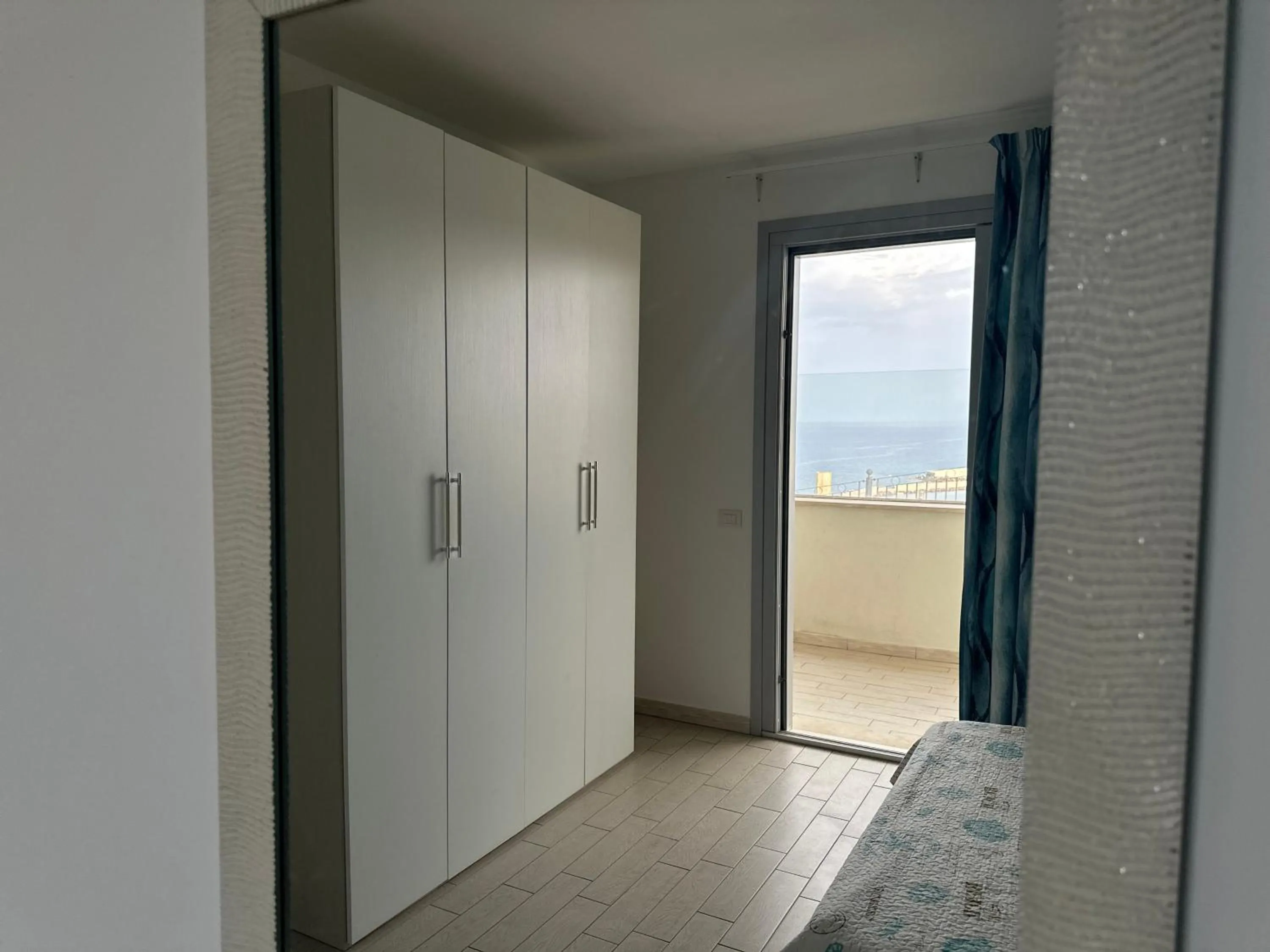 wardrobe in Residenza Miramare