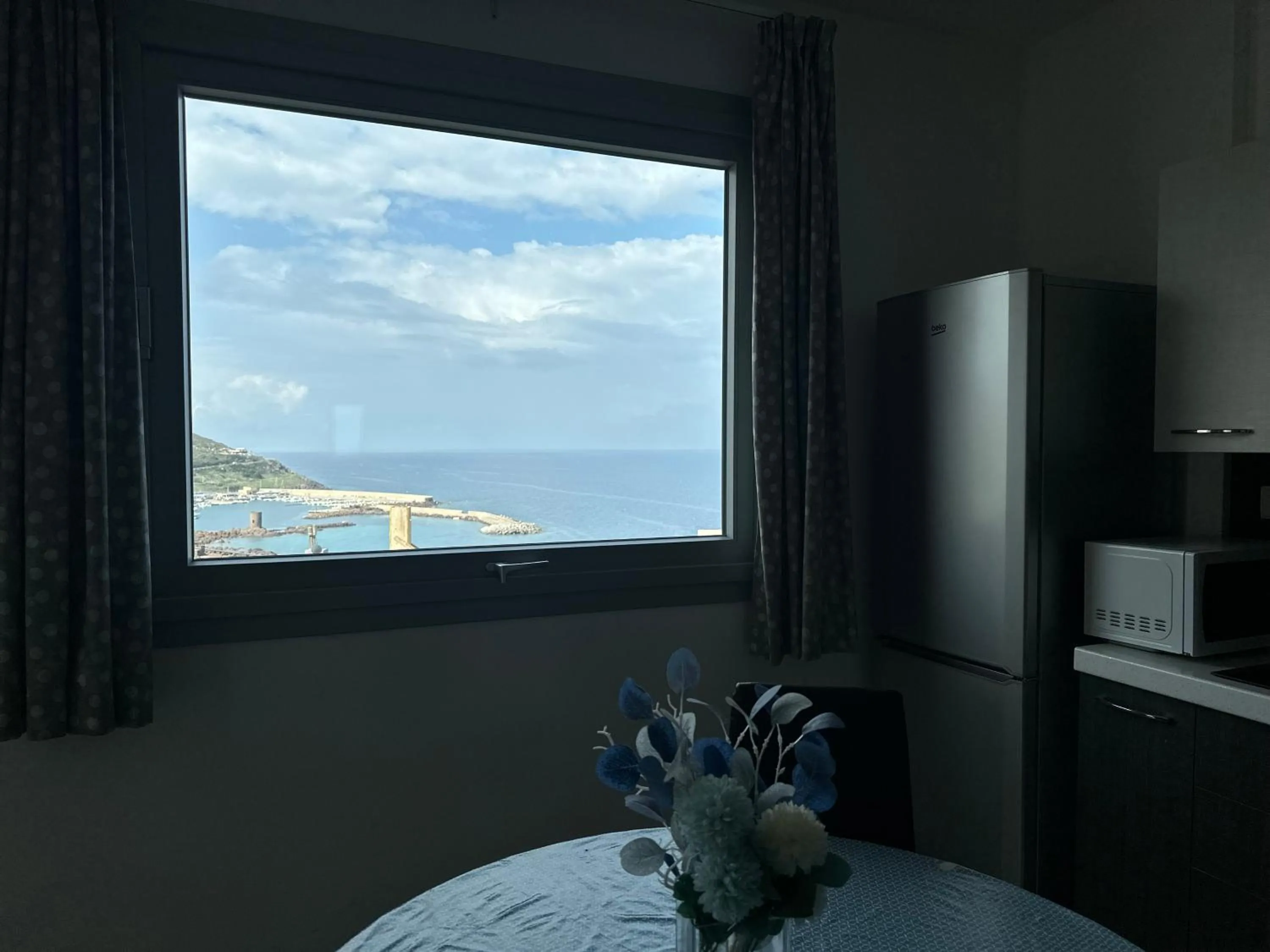 Sea view, Bed in Residenza Miramare
