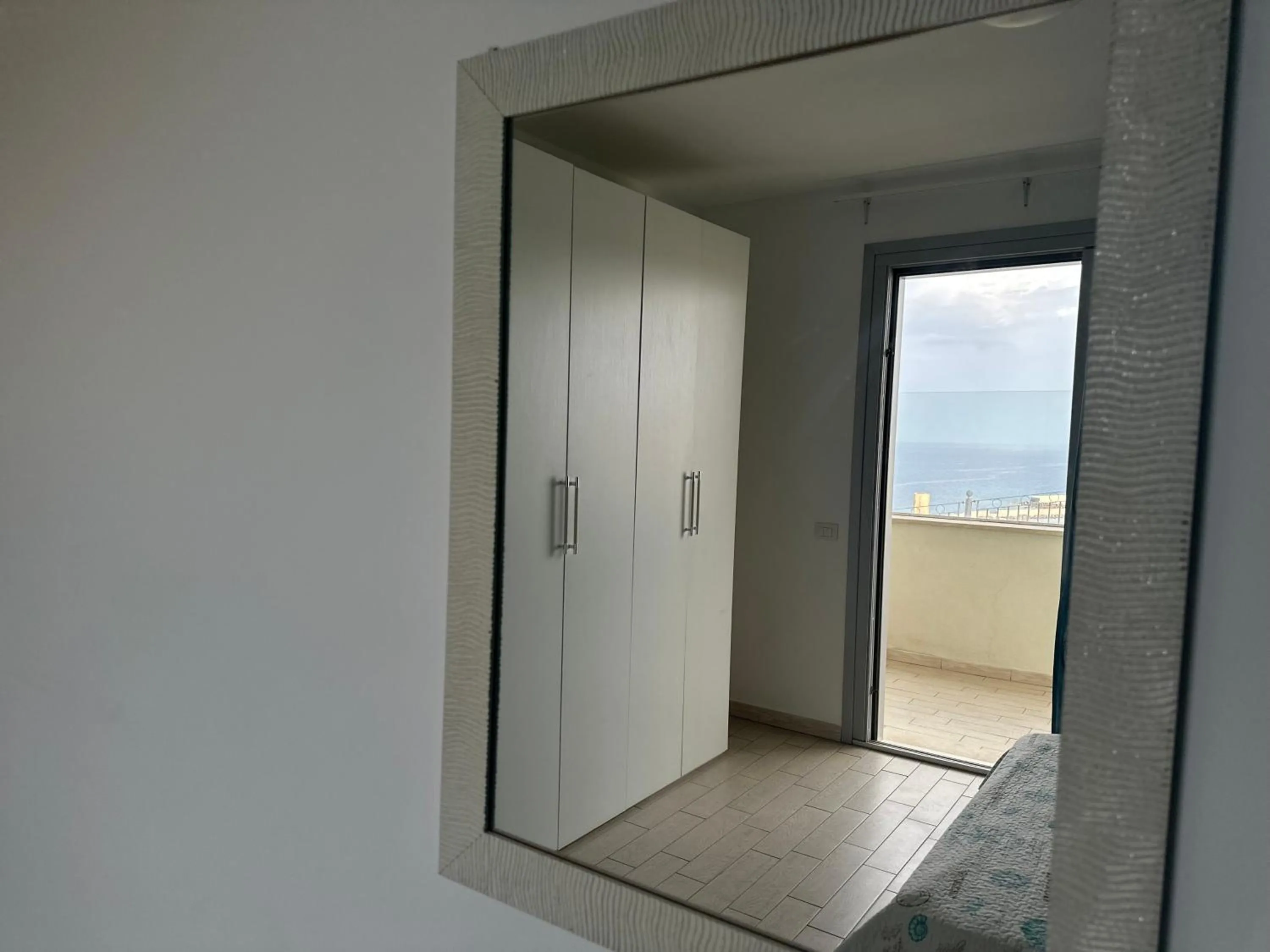 wardrobe in Residenza Miramare