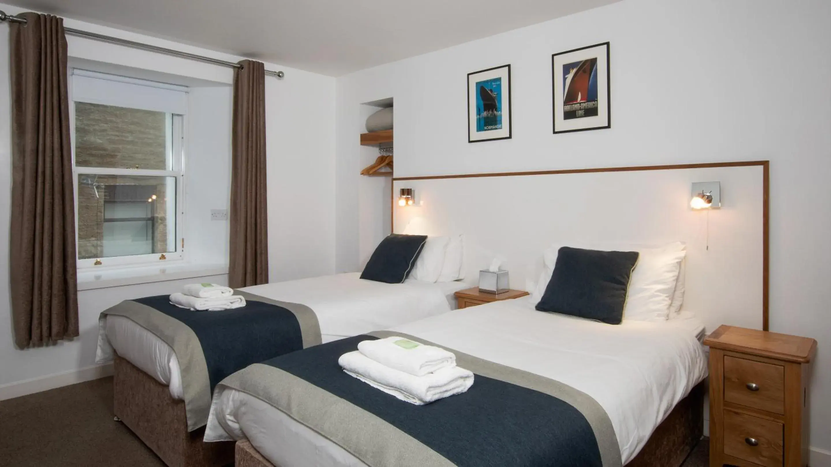 Twin Room in Ferry Inn Twin Room in Ferry Inn