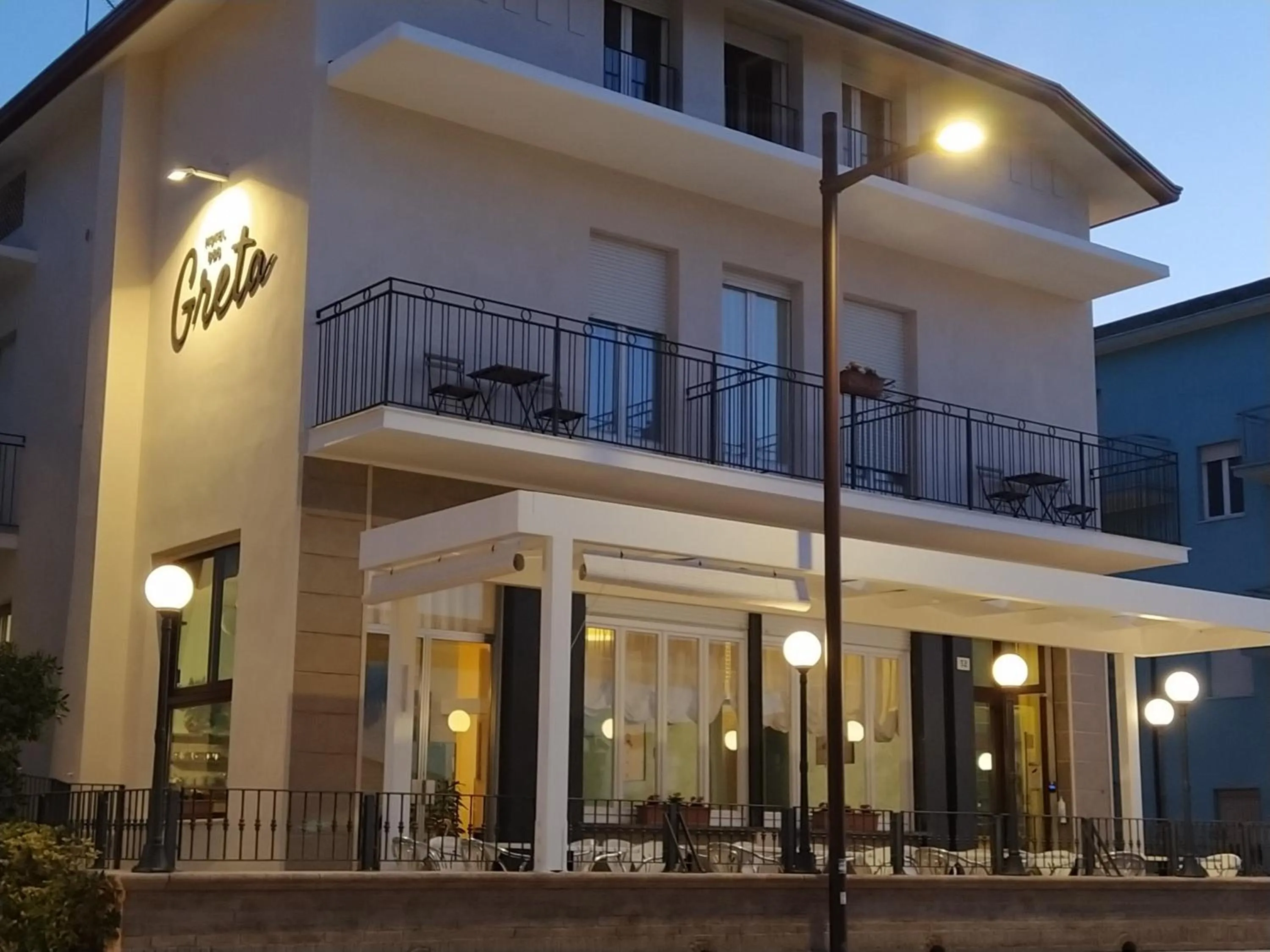 Property building in Hotel Greta B&B