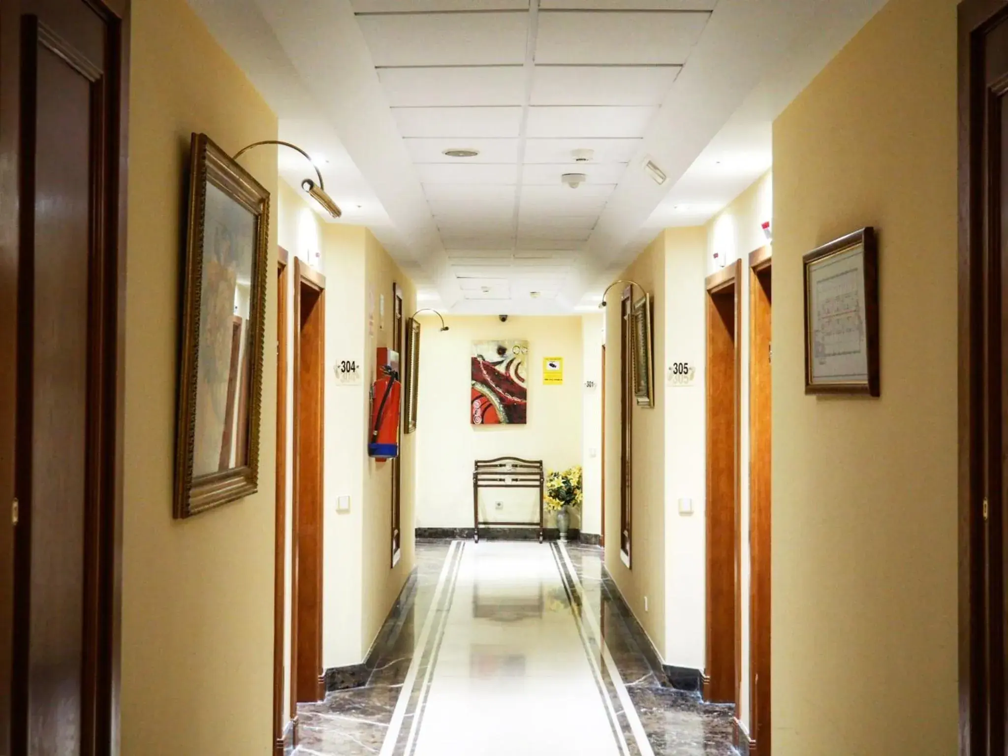 Area and facilities, Bed in Hotel Humanes Area and facilities, Bed in Hotel Humanes