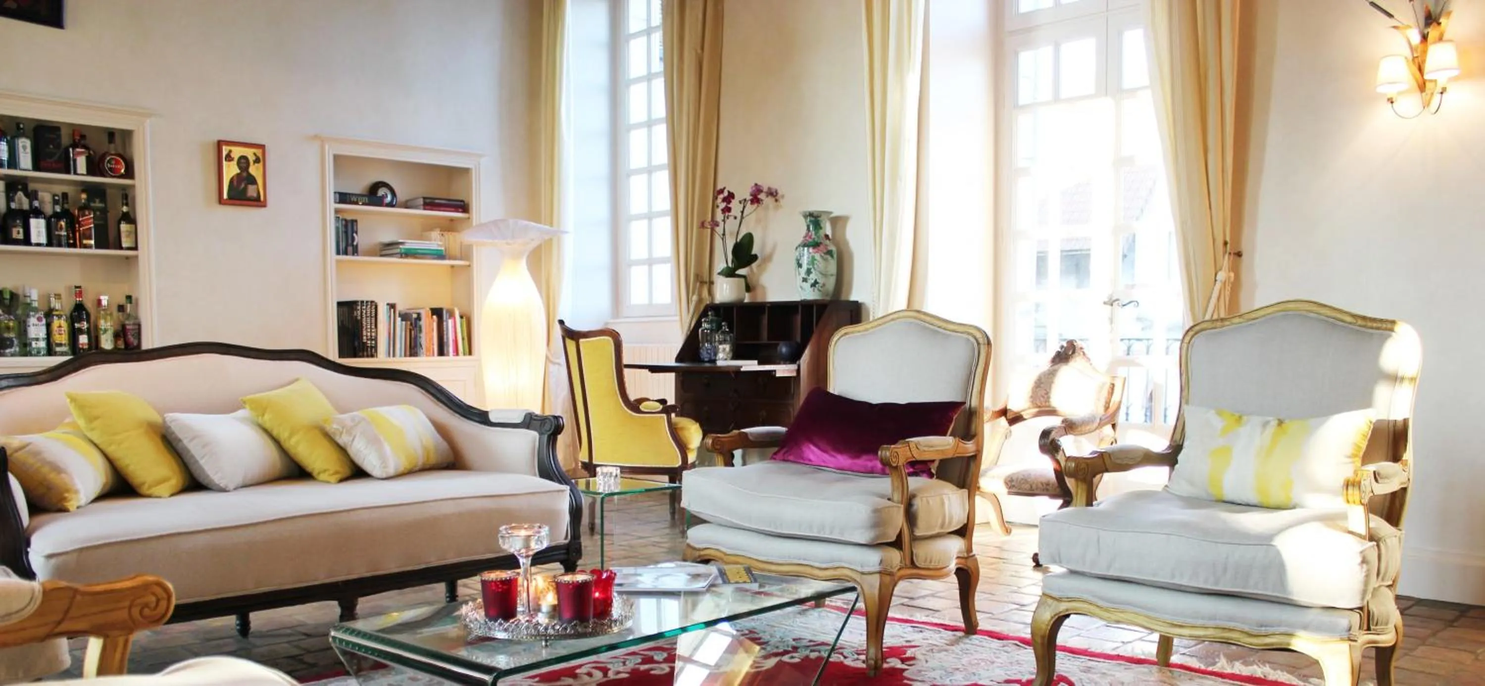 Library in Domaine Pont Juillet