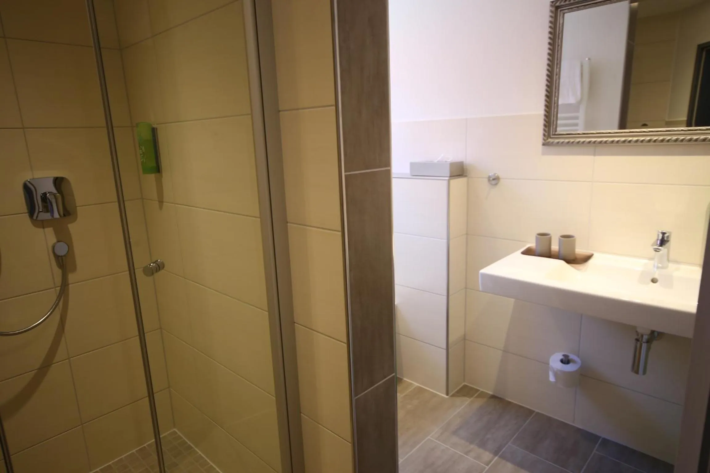 Bathroom in Hotel Vintage Am Bundesbank-Bunker