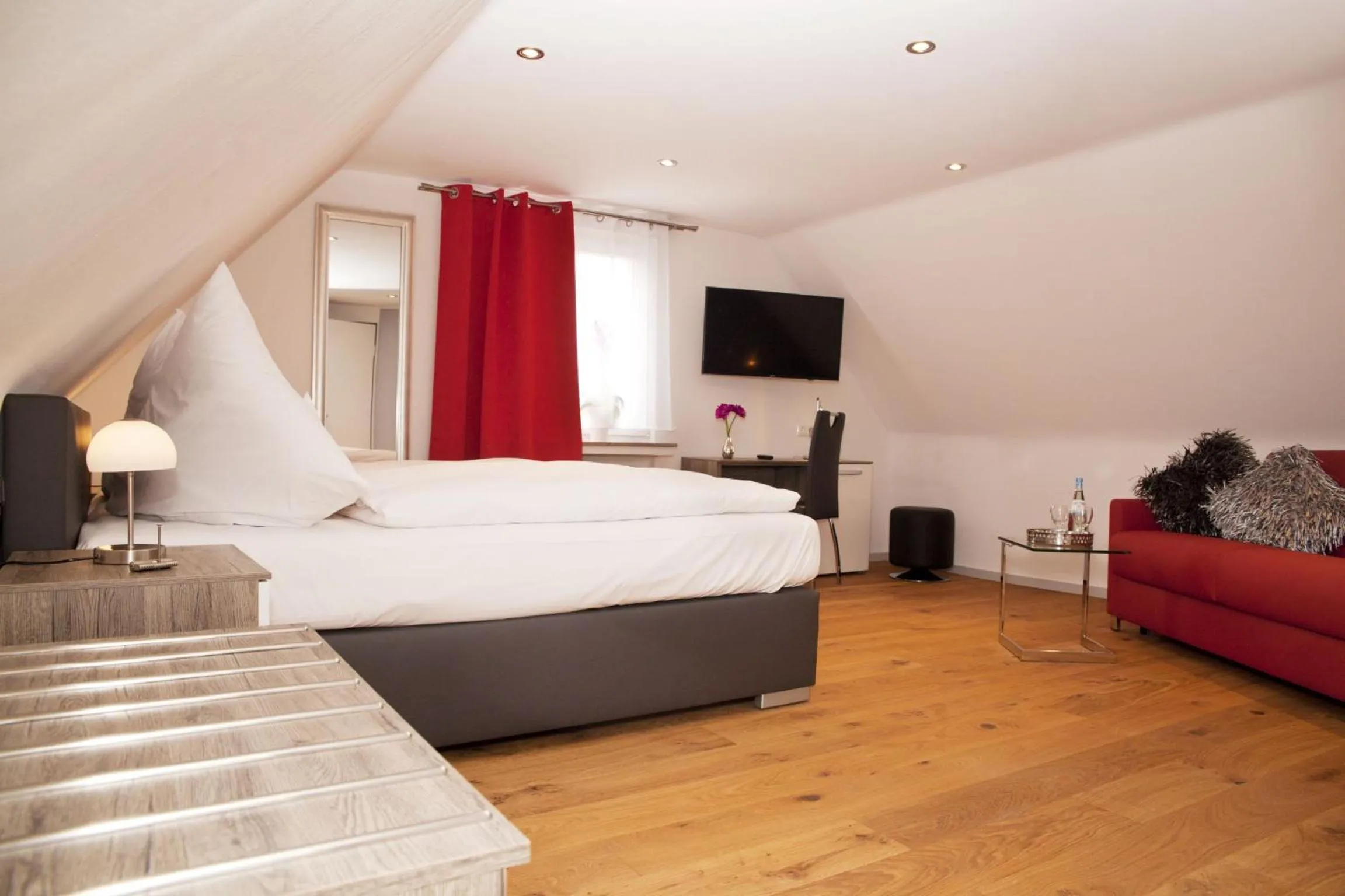 Bedroom, Bed in Hotel Vintage Am Bundesbank-Bunker