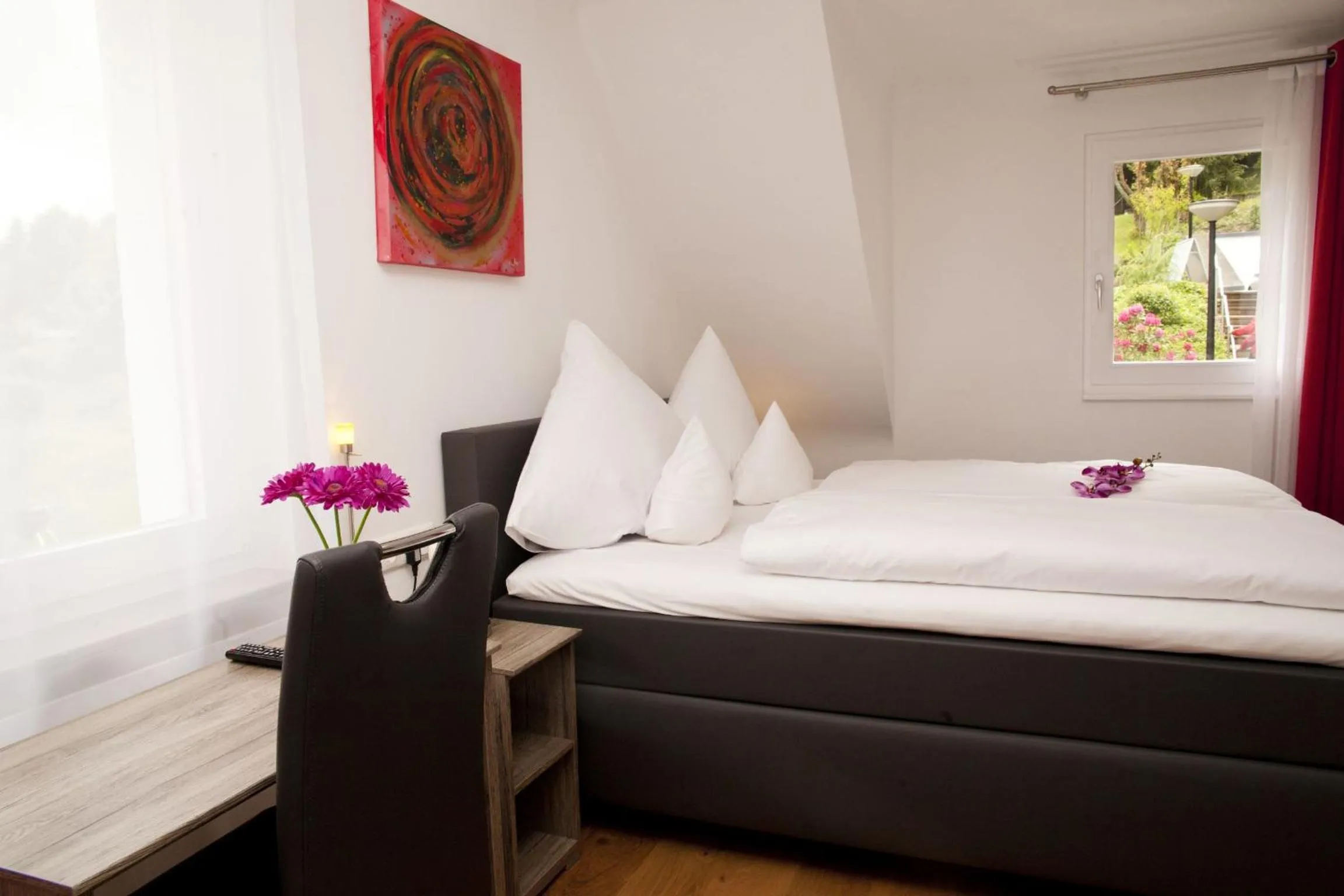 Bedroom, Bed in Hotel Vintage Am Bundesbank-Bunker