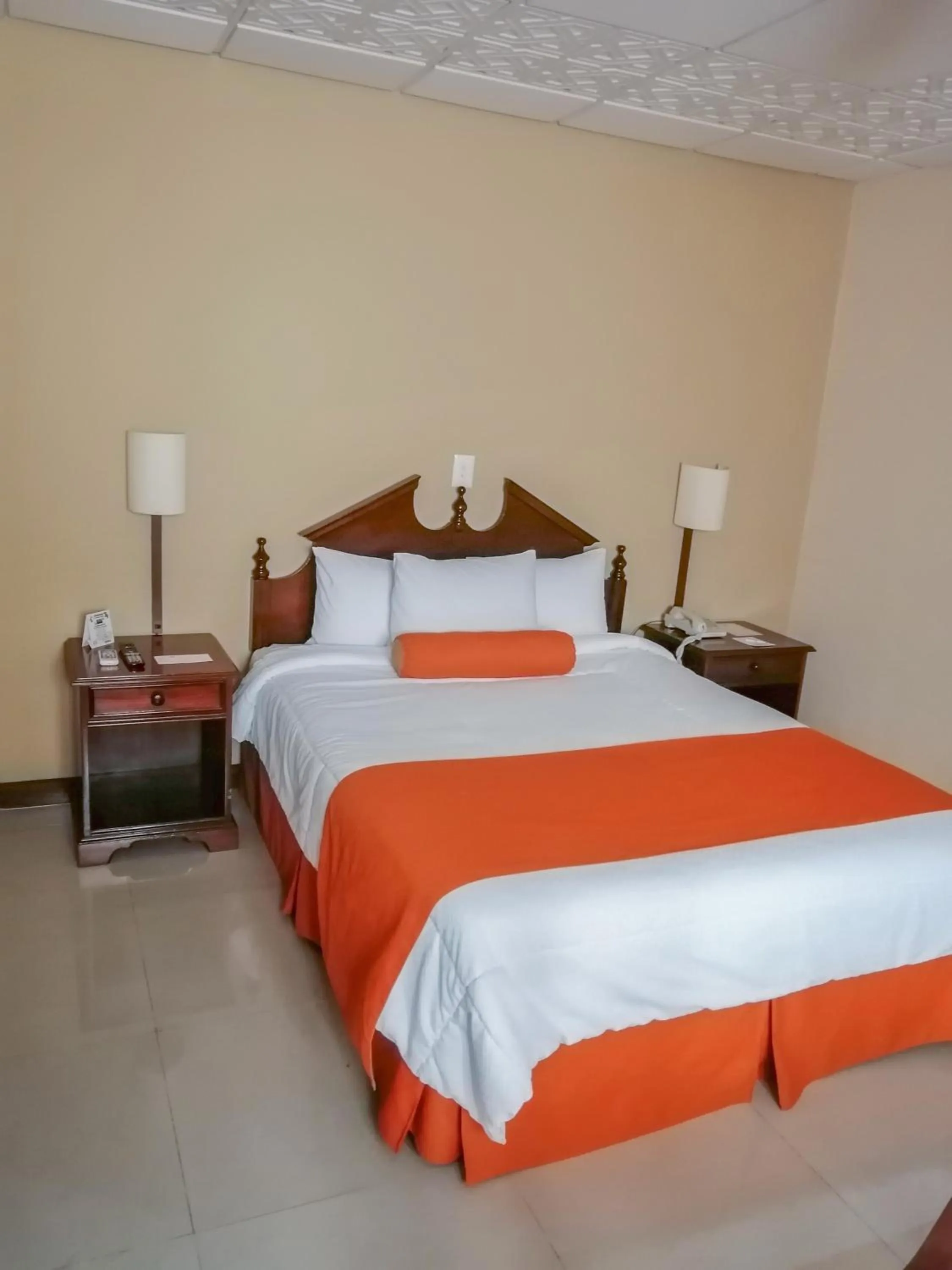 Bed in Hotel Royal Palace