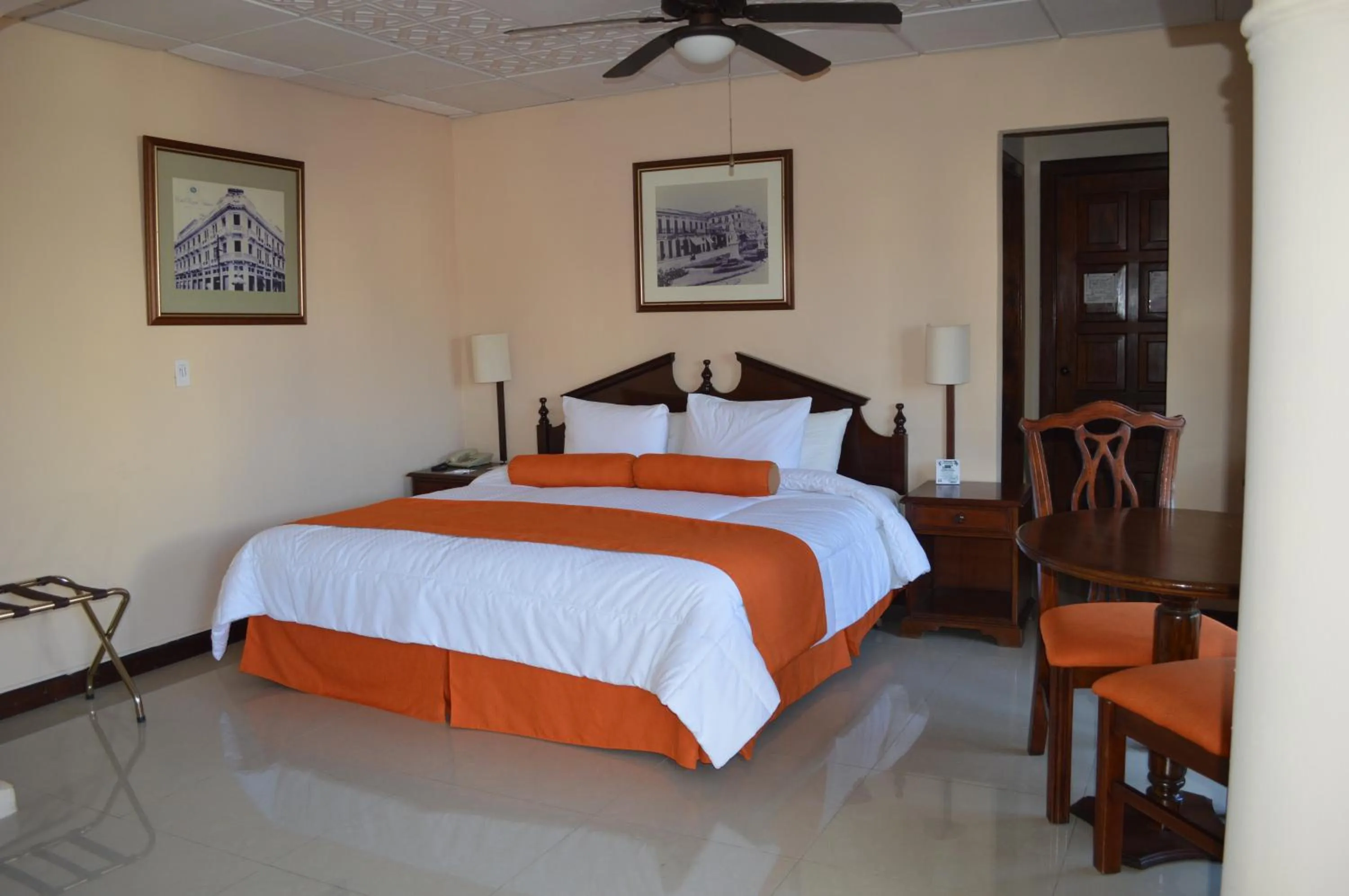 Bed in Hotel Royal Palace