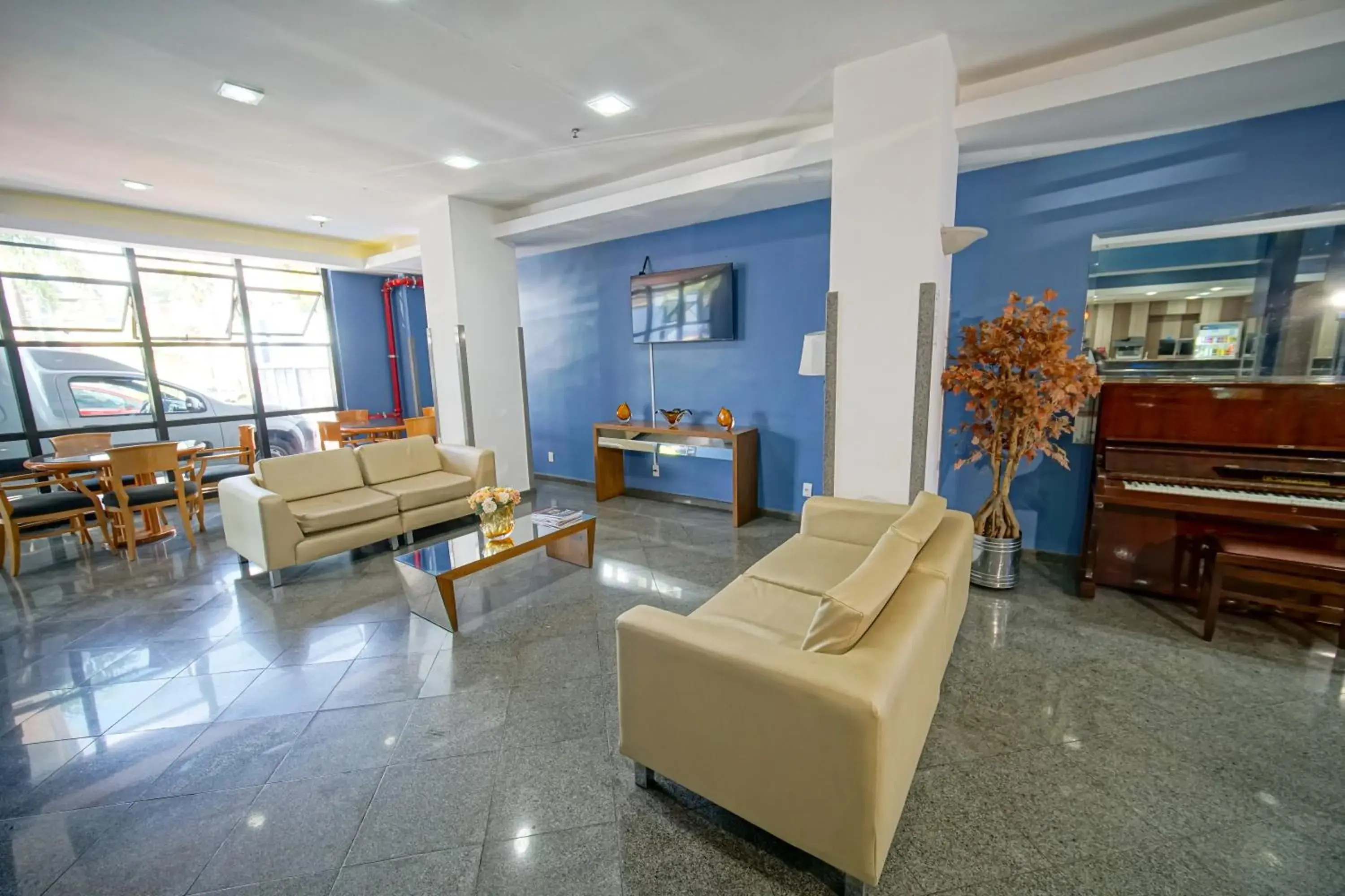 Lobby or reception in Hotel Dan Inn Sorocaba by Nacional Inn Lobby or reception in Hotel Dan Inn Sorocaba by Nacional Inn