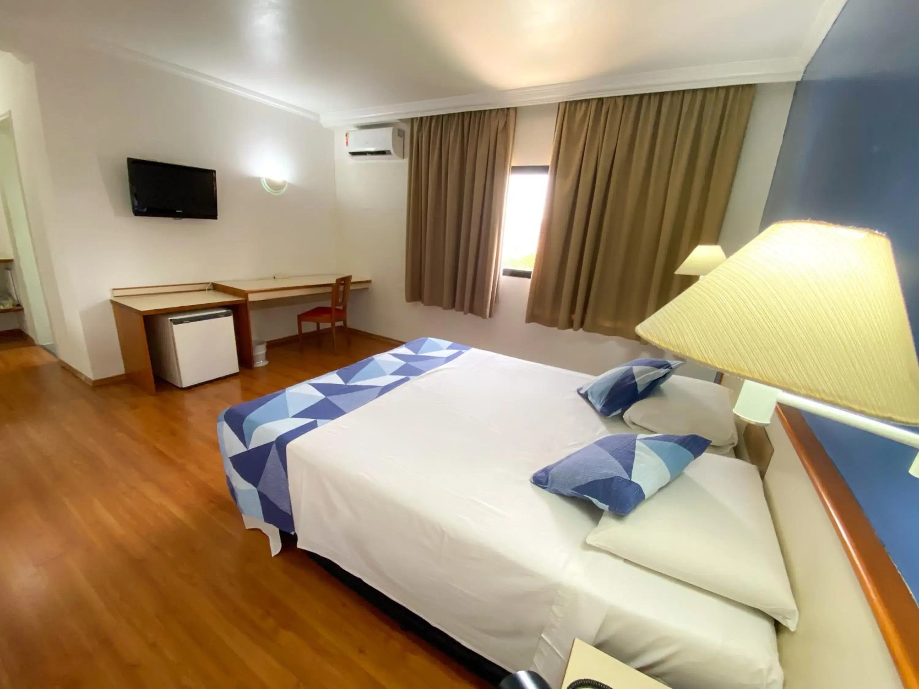 Bedroom, Bed in Hotel Dan Inn Sorocaba by Nacional Inn Bedroom, Bed in Hotel Dan Inn Sorocaba by Nacional Inn