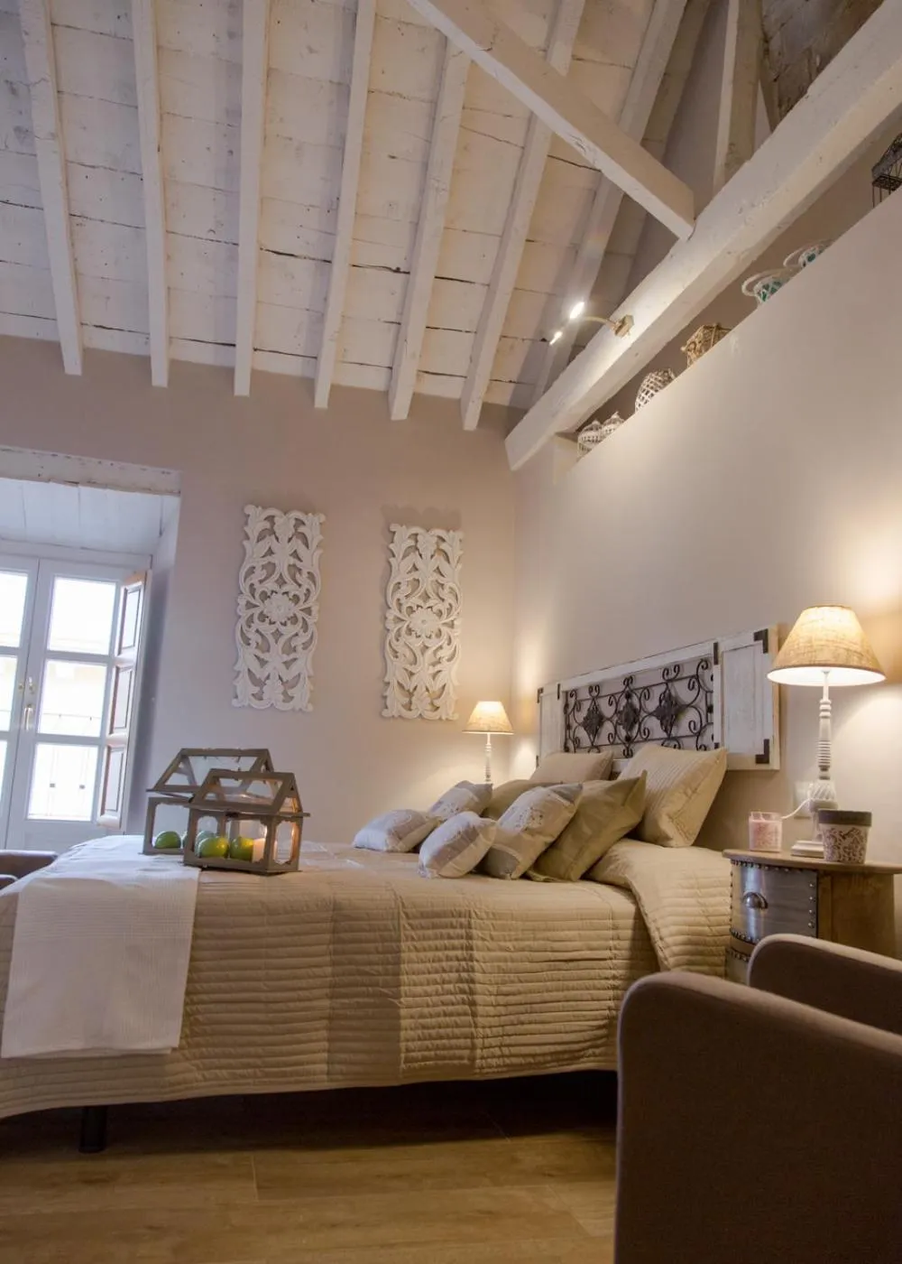 Day, Bed in Palacio Almagra