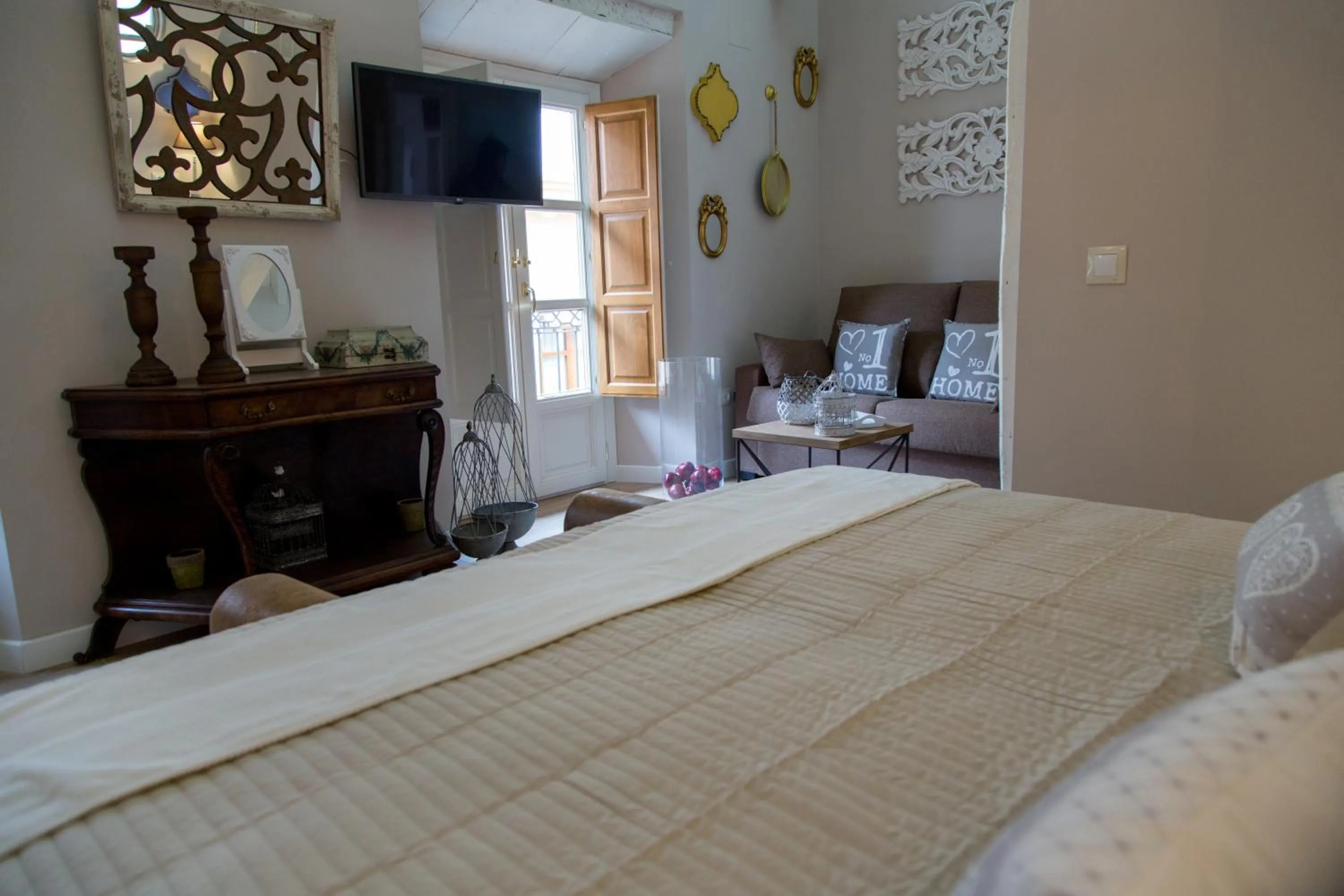 Bedroom, Bed in Palacio Almagra