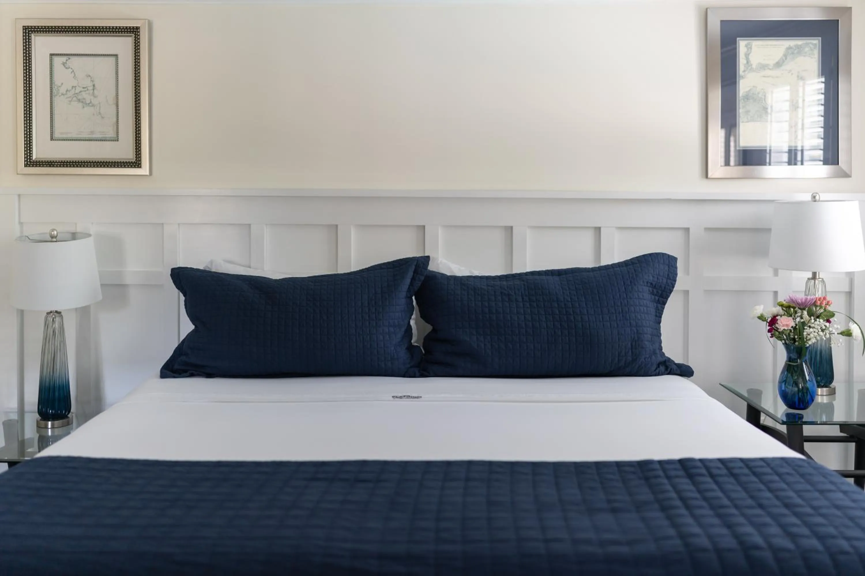 Bed in The Platinum Pebble Boutique Inn - Adults Only Property