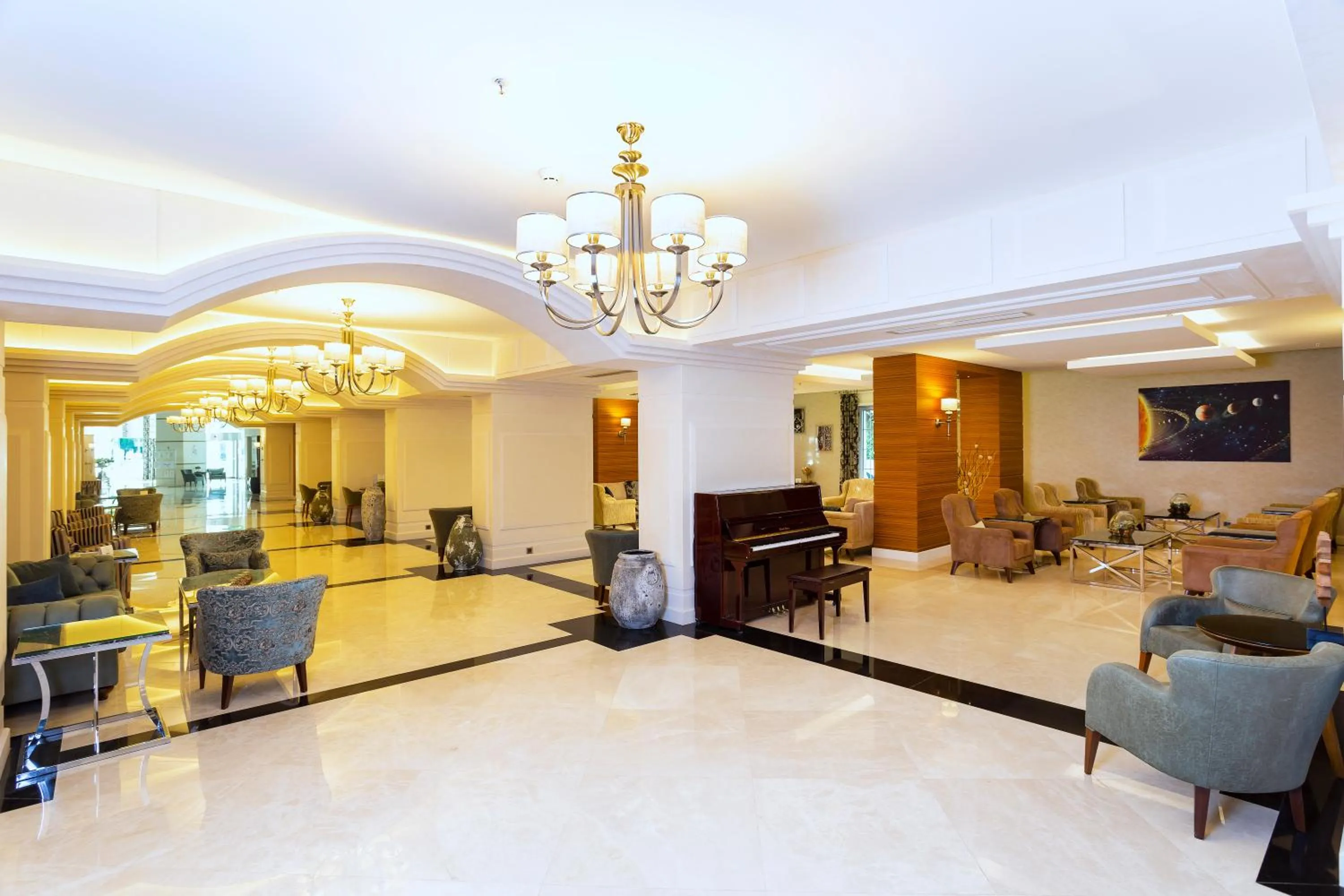 Lobby or reception in Royal Asarlik Beach Hotel