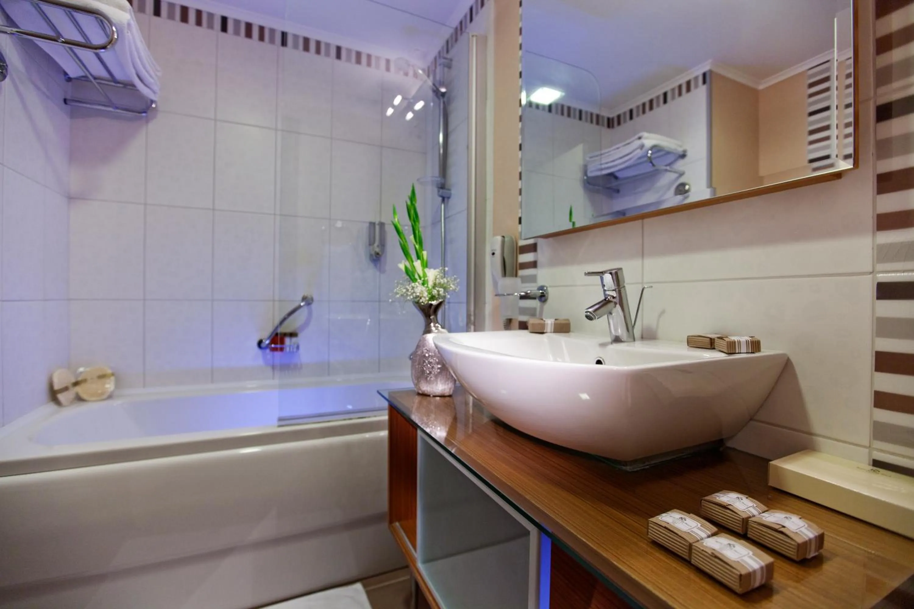 Bathroom in Royal Asarlik Beach Hotel