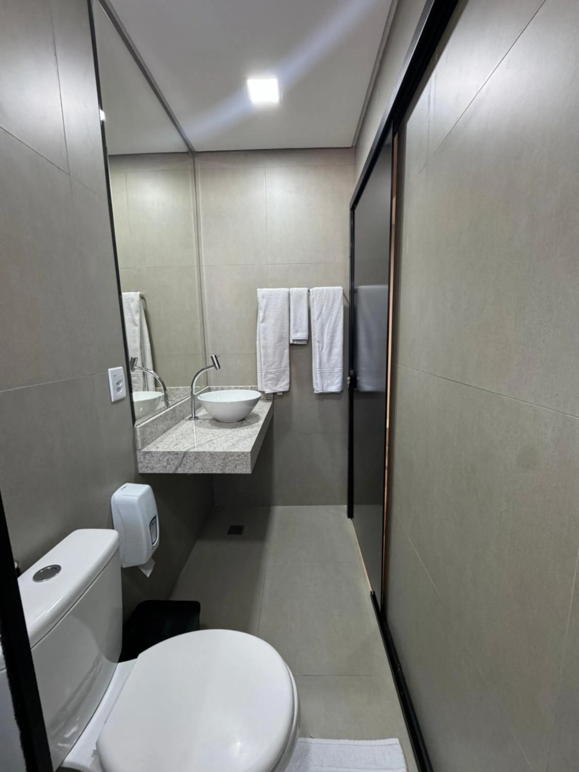 Shower in Hotel Diamante