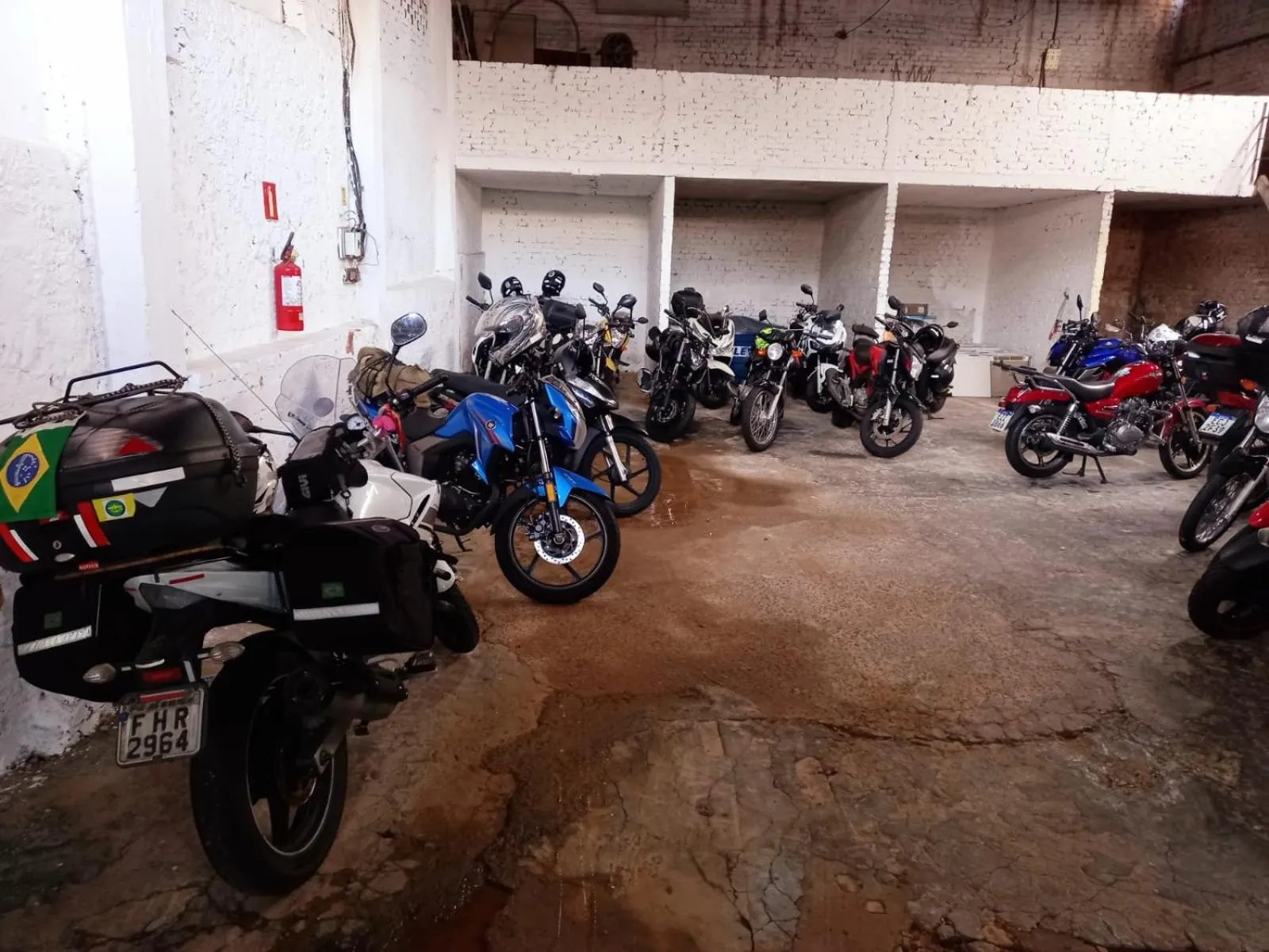 Parking in Colina Park Hotel