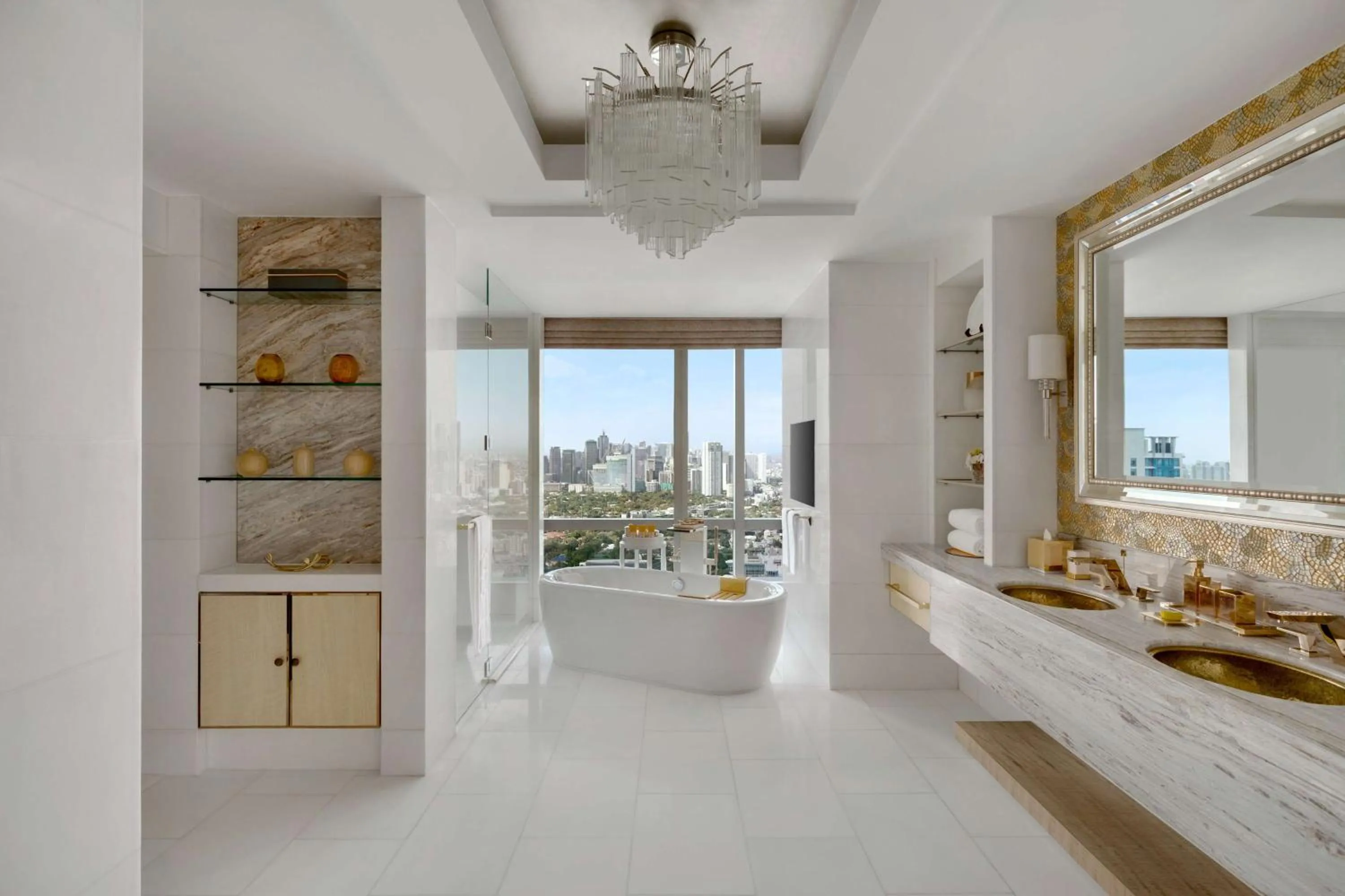 Bathroom, Bed in Shangri-La The Fort, Manila