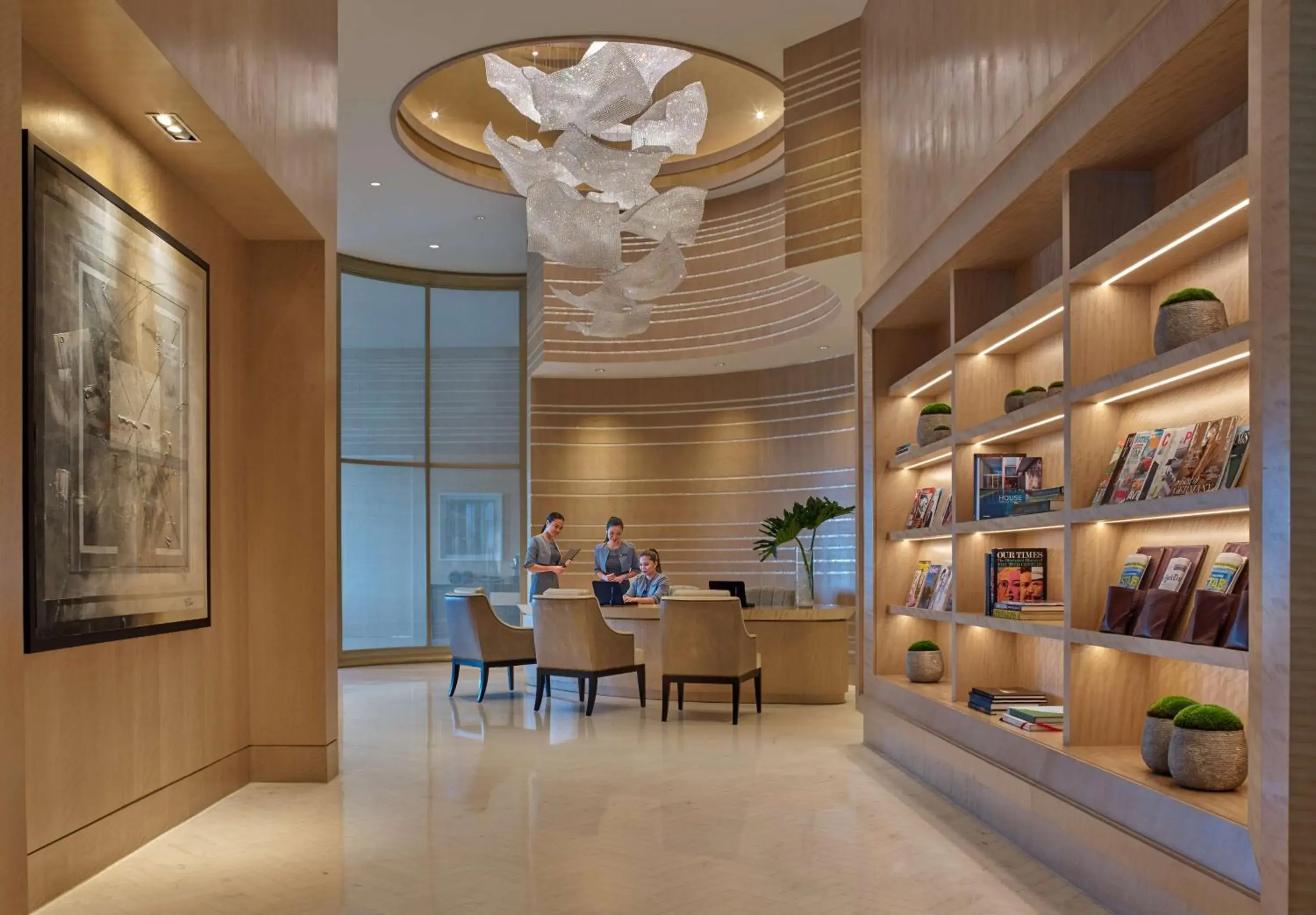 Lounge or bar in Shangri-La The Fort, Manila Lounge or bar in Shangri-La The Fort, Manila