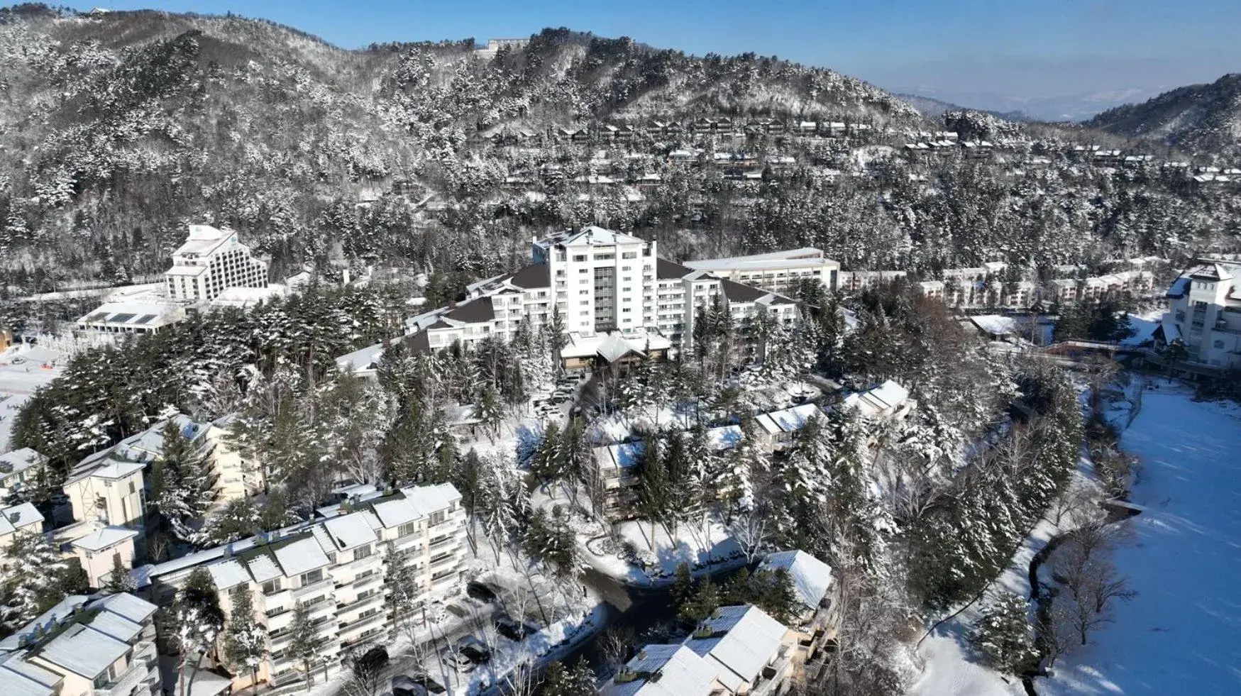 Property building in Mona Yongpyong Property building in Mona Yongpyong