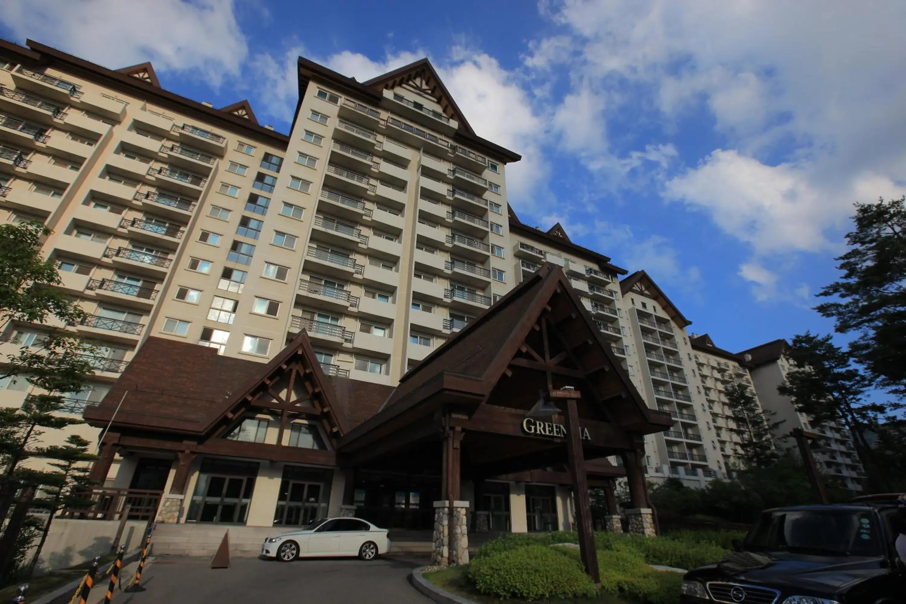 Property building in Mona Yongpyong Property building in Mona Yongpyong