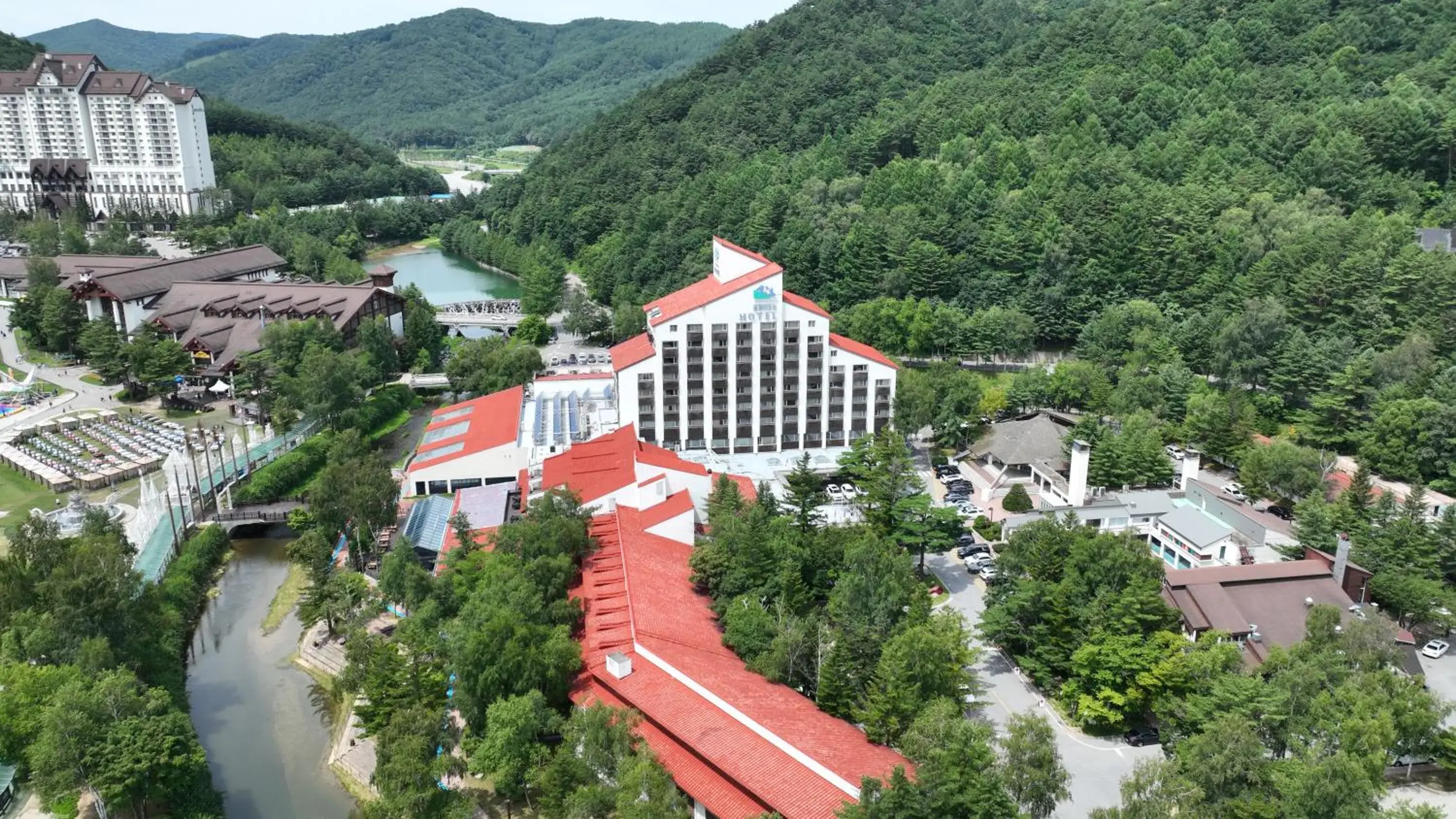Property building in Mona Yongpyong Property building in Mona Yongpyong