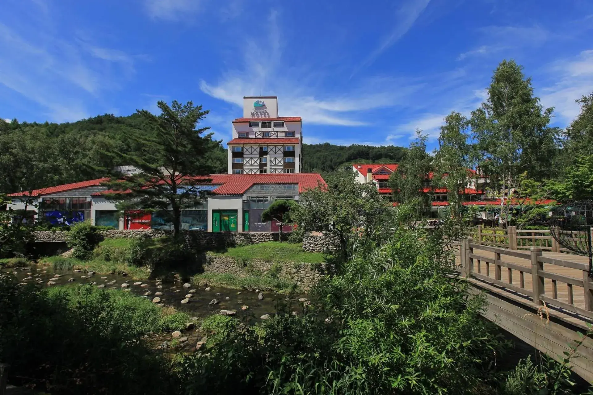 Property building in Mona Yongpyong Property building in Mona Yongpyong