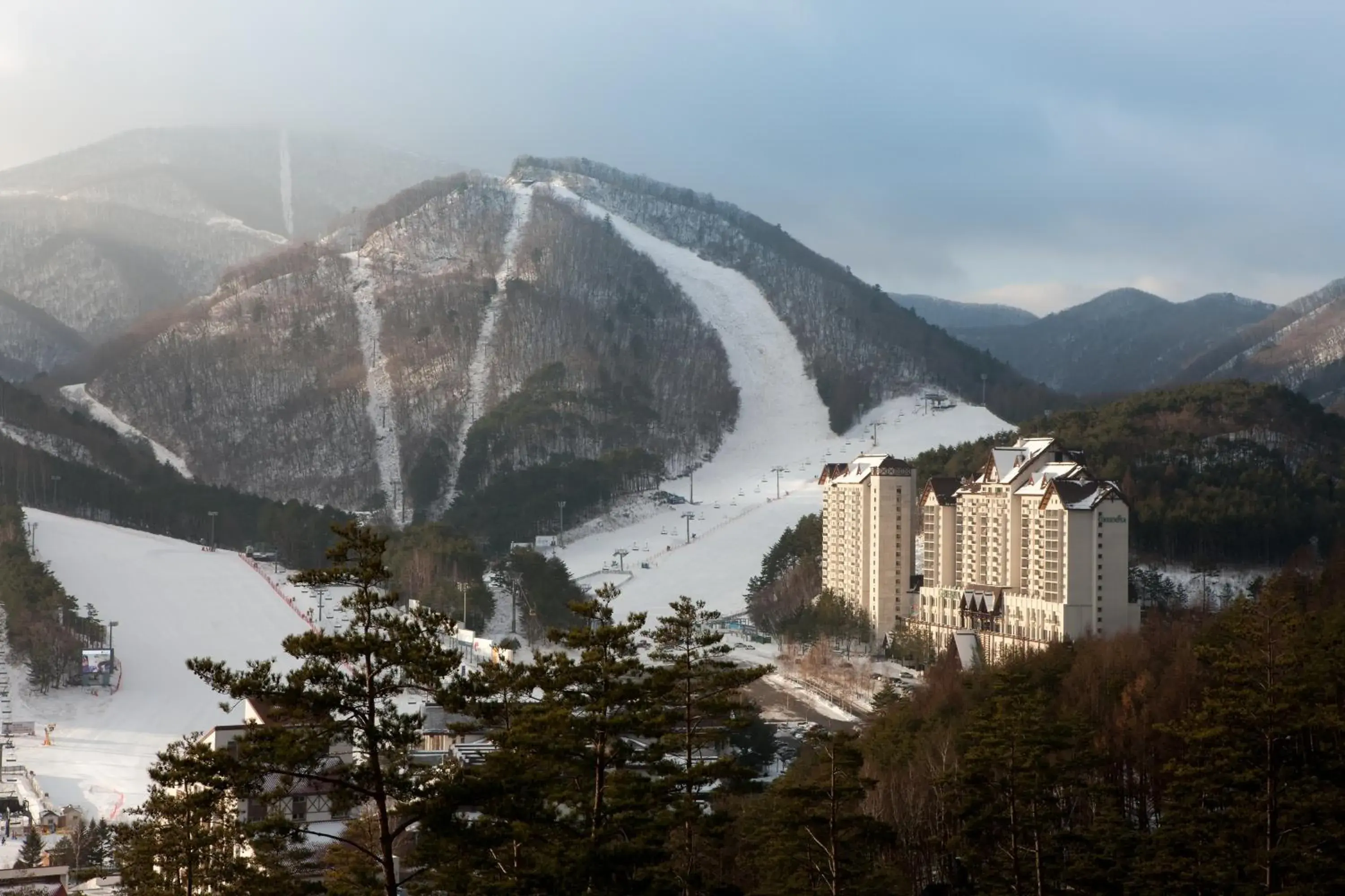 Property building in Mona Yongpyong Property building in Mona Yongpyong
